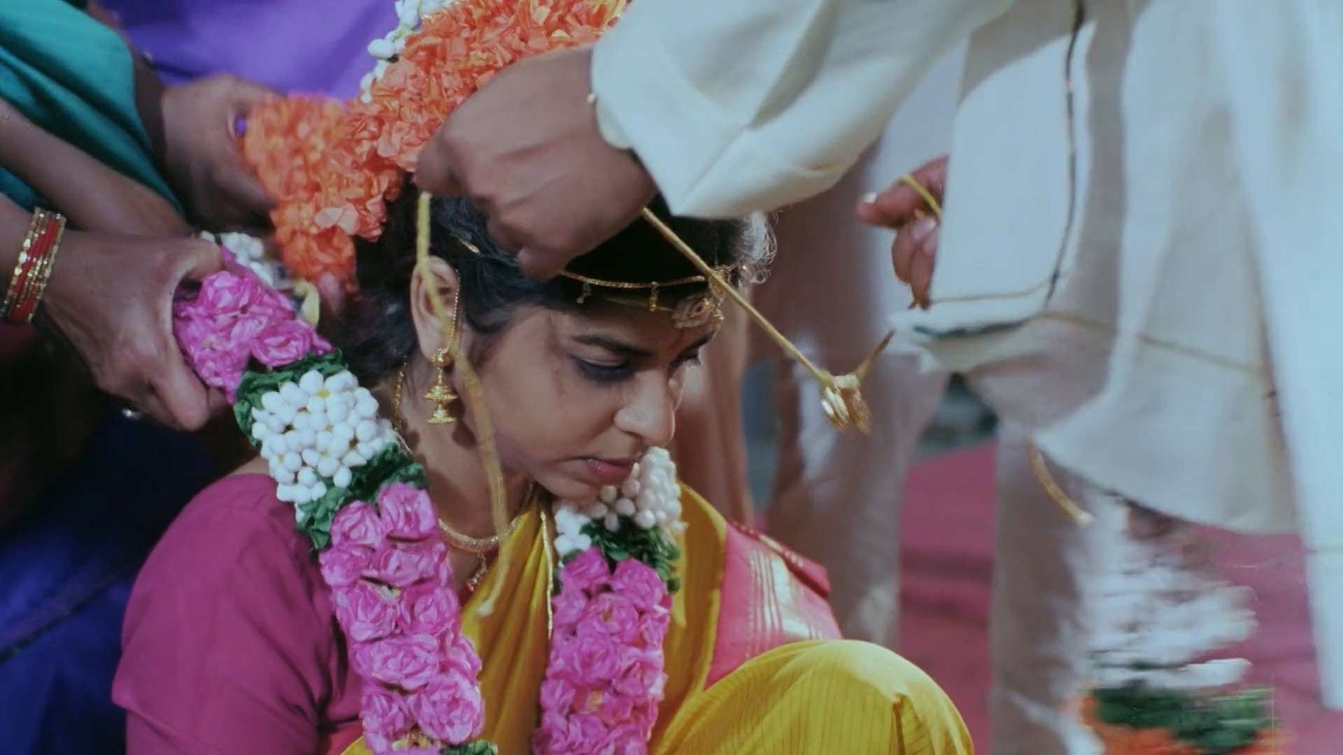 Hyderabad Blues (1998) —  shot,  lighting