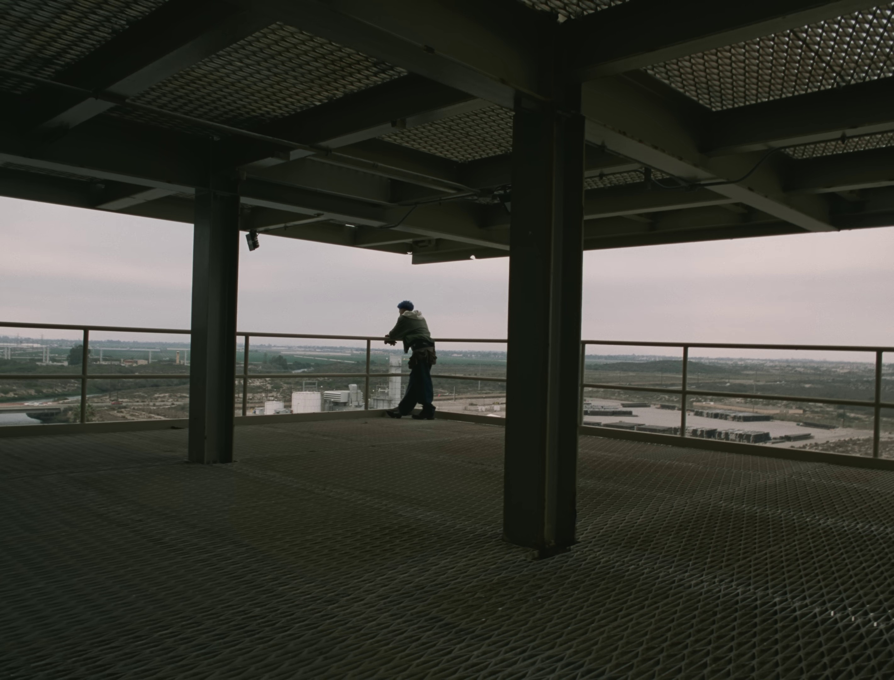 Lejos Del Cielo (2022) —  shot,  lighting