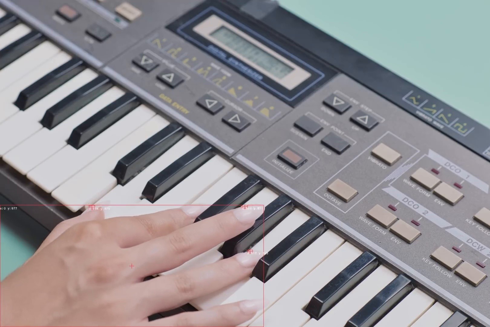 Le lapin blanc (2025) —  shot,  lighting