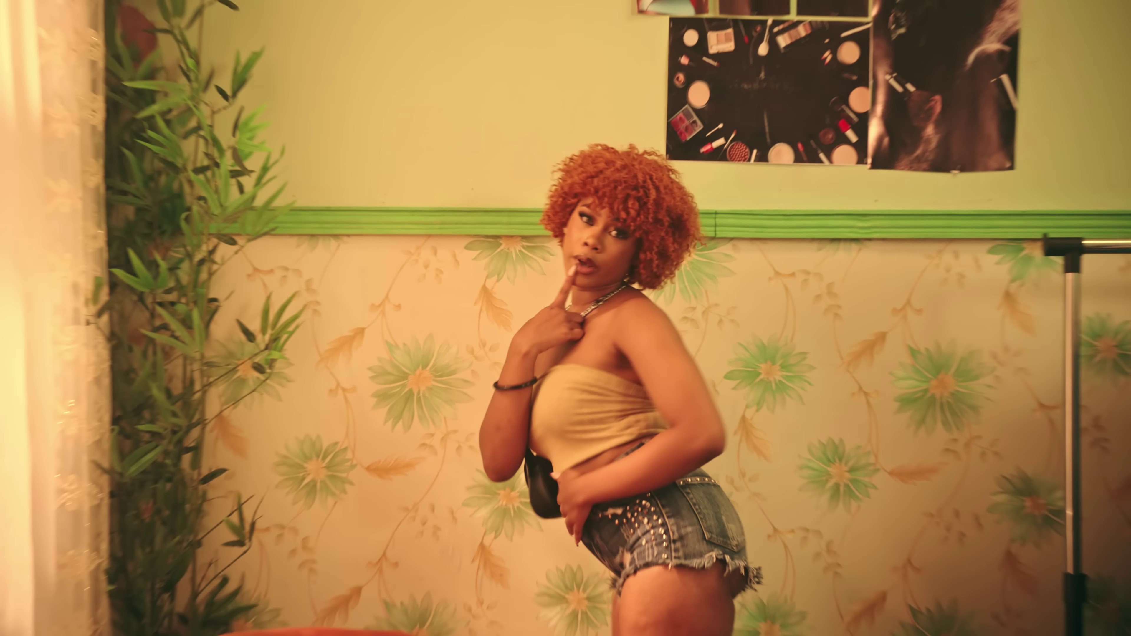 Like Ice Spice (2023) —  shot,  lighting