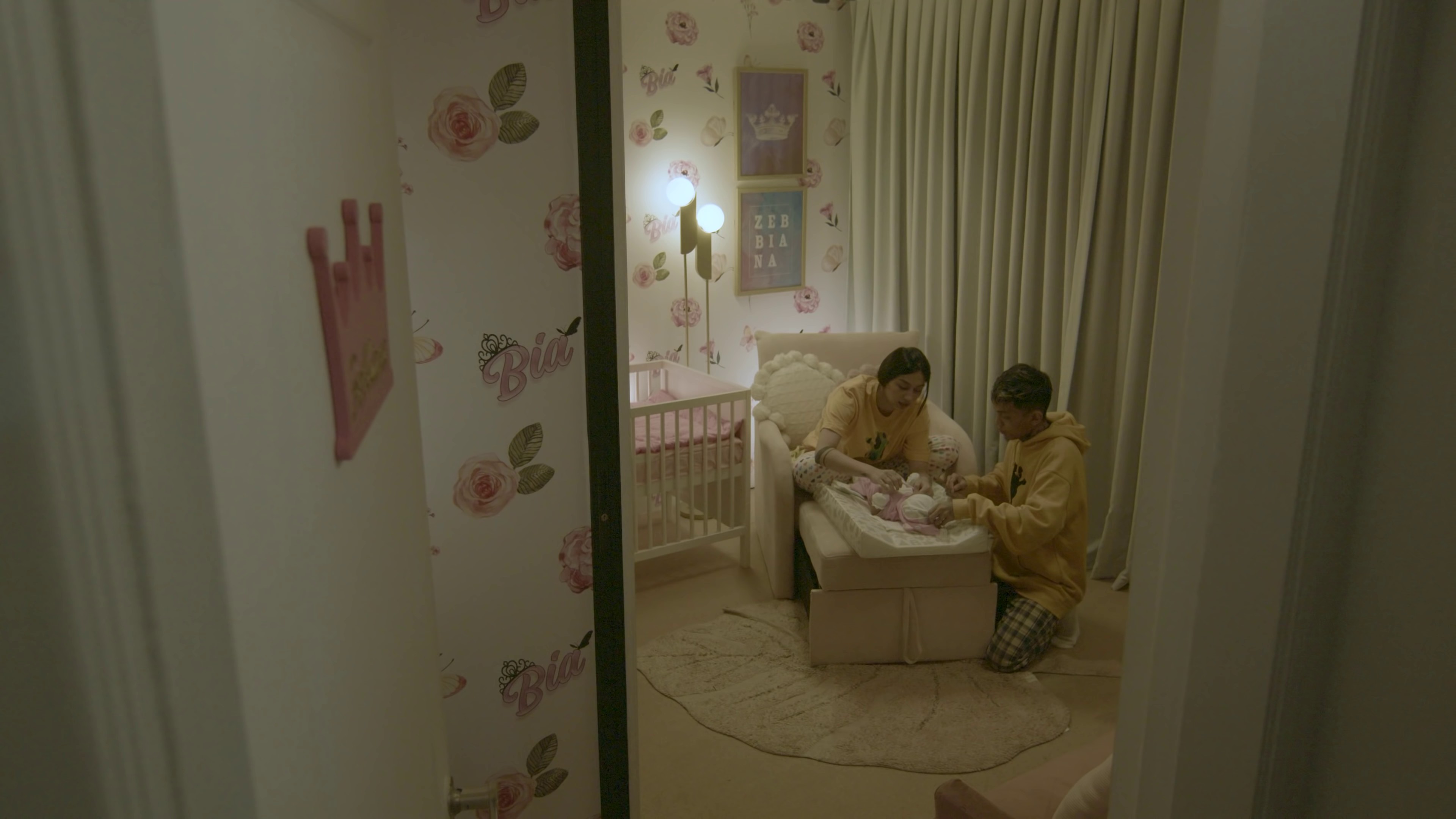 Lagi (2021) —  shot,  lighting