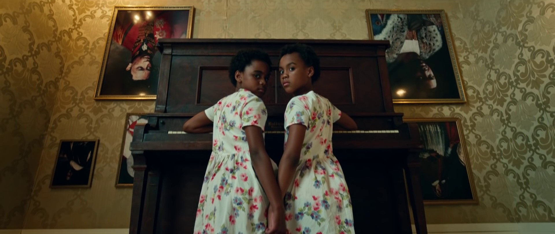 Young Martha "Homie" (2017) —  shot,  lighting