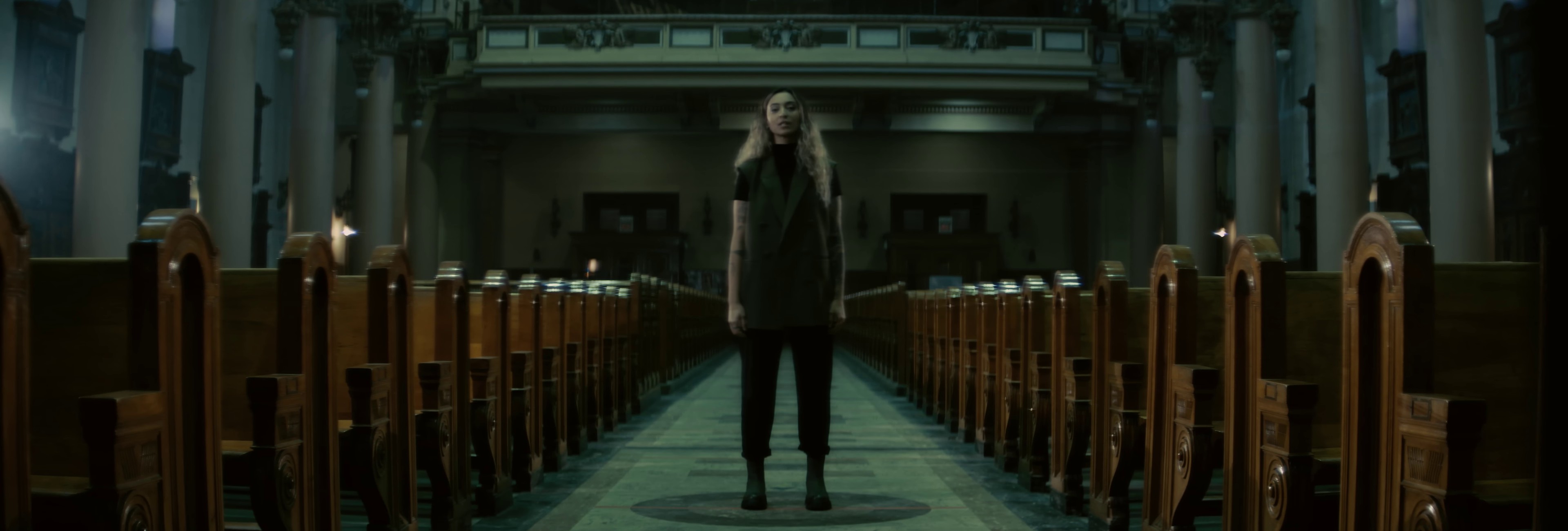 Drug dealin (2022) —  shot,  lighting