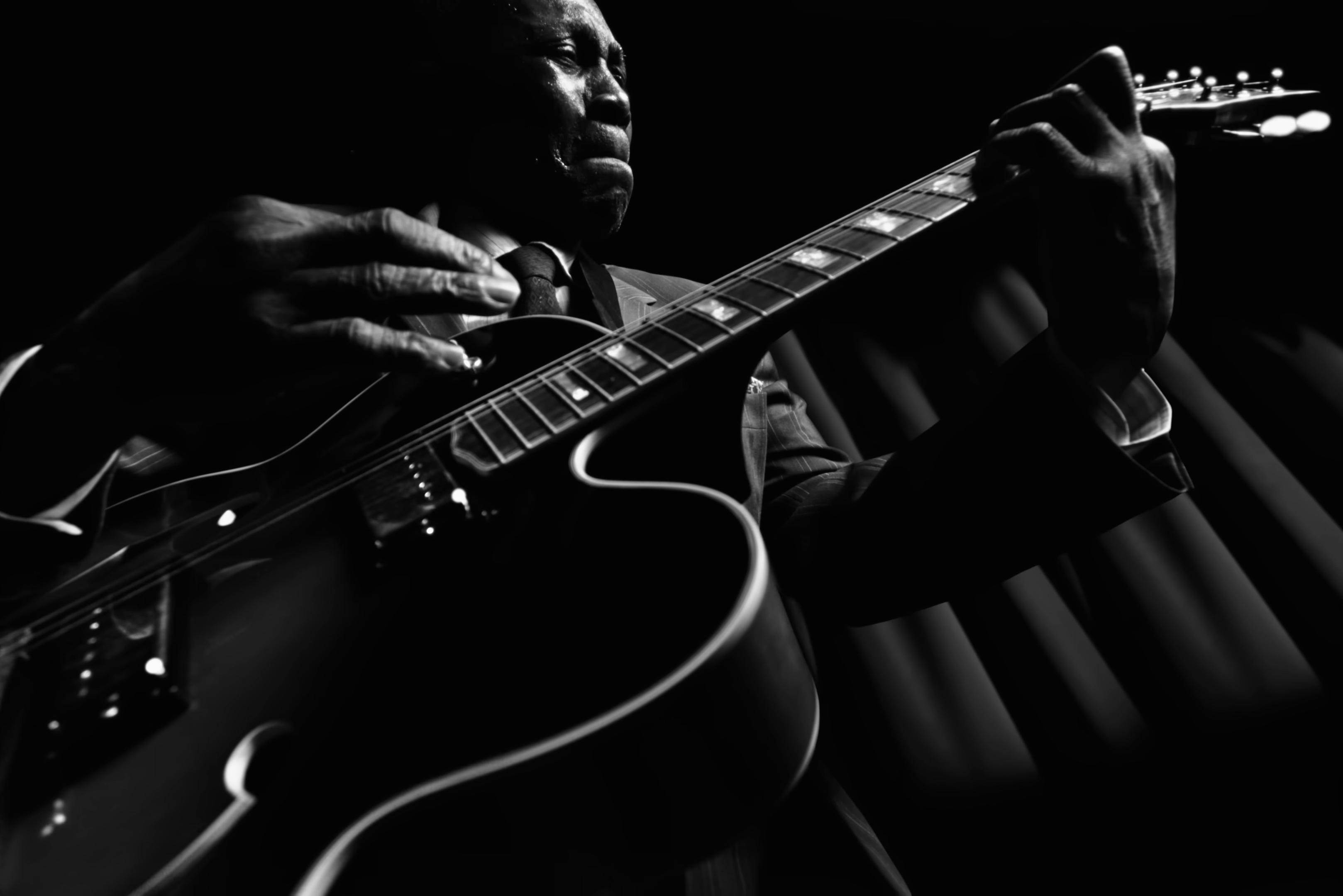 La Mia Parola (2025) —  shot,  lighting