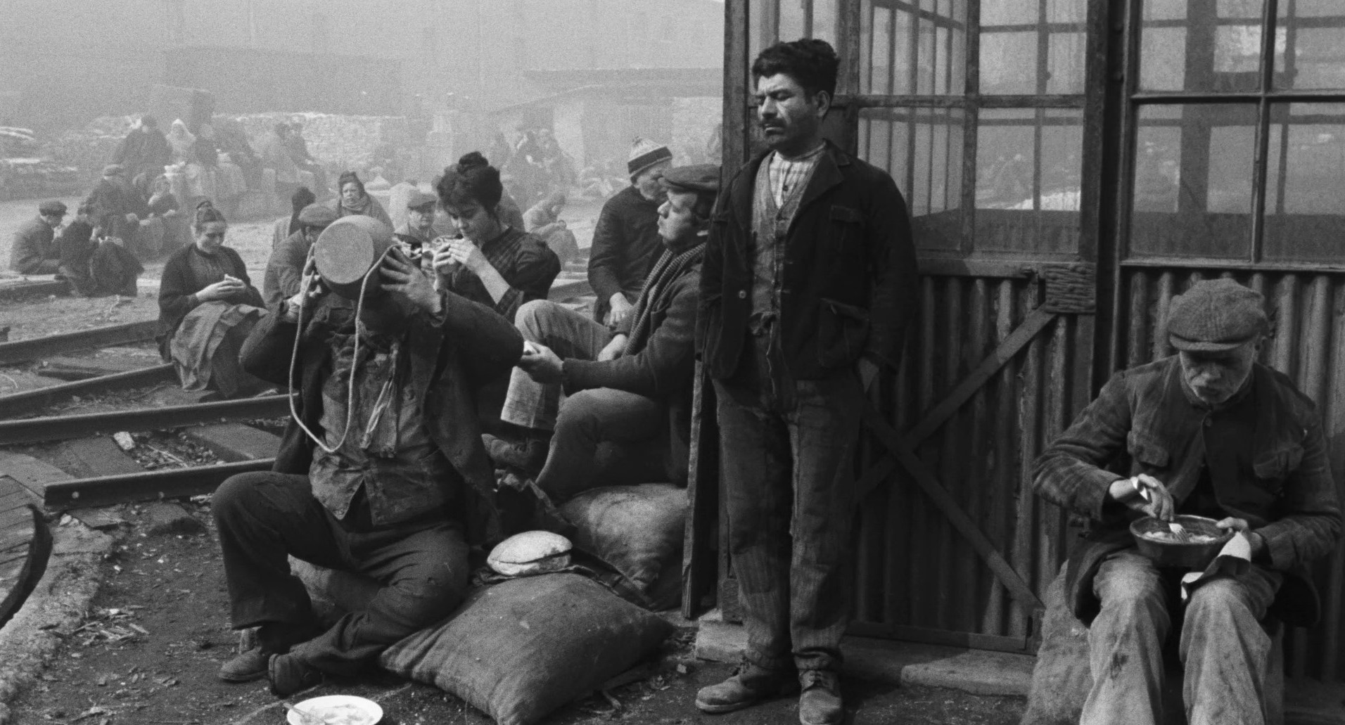 The Organizer (1963) —  shot,  lighting