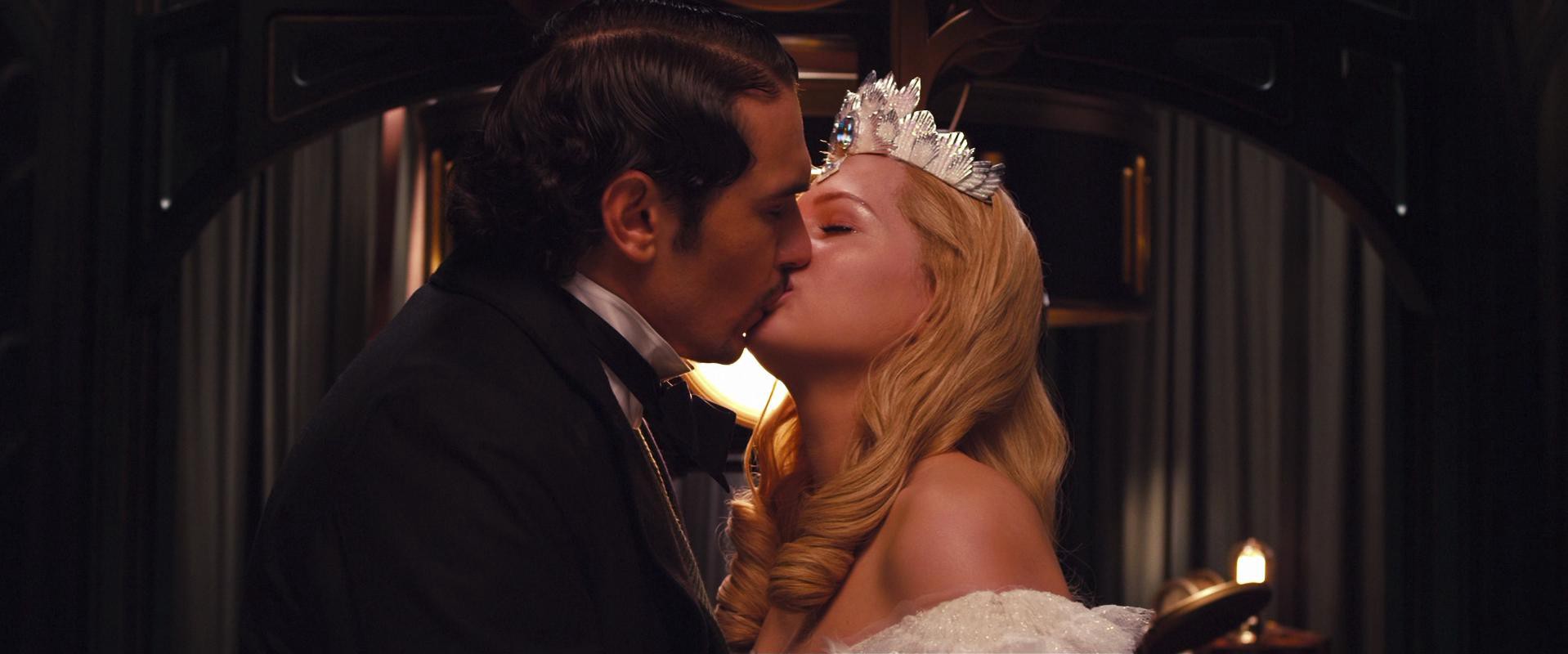 Oz The Great and Powerful (2013) —  shot,  lighting