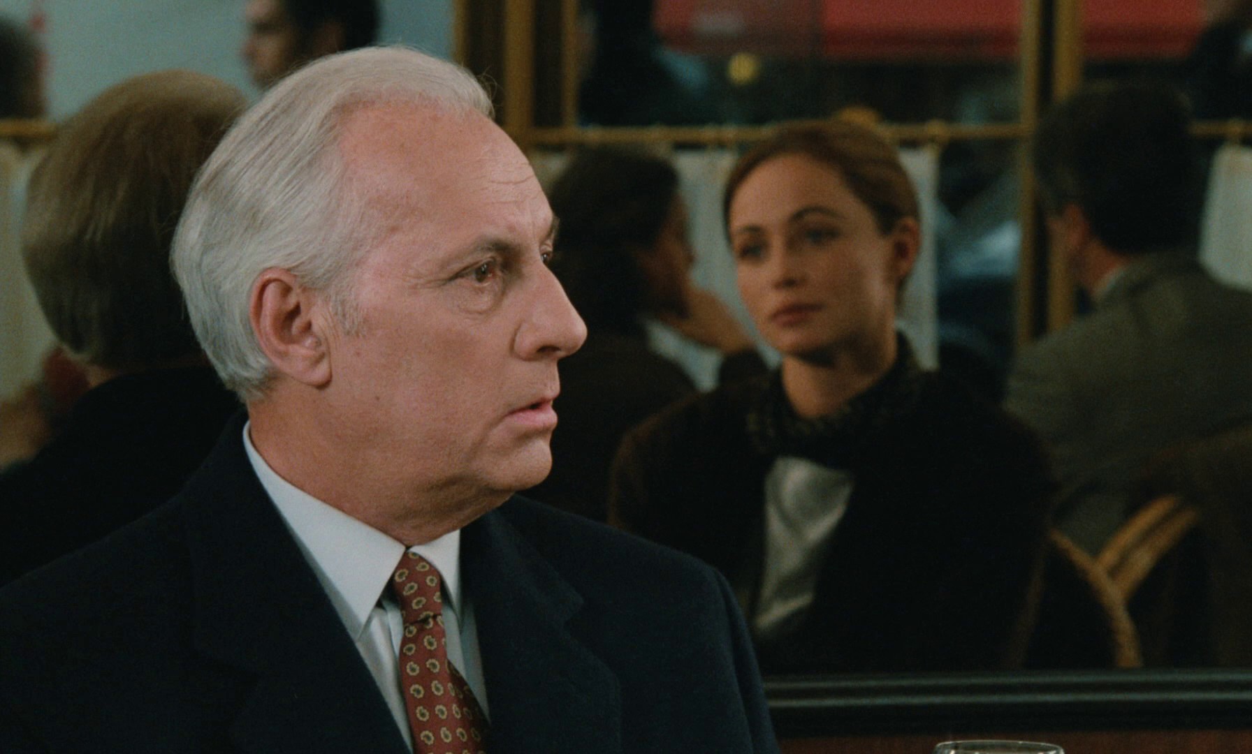 Nelly & Monsieur Arnaud (1995) —  shot,  lighting