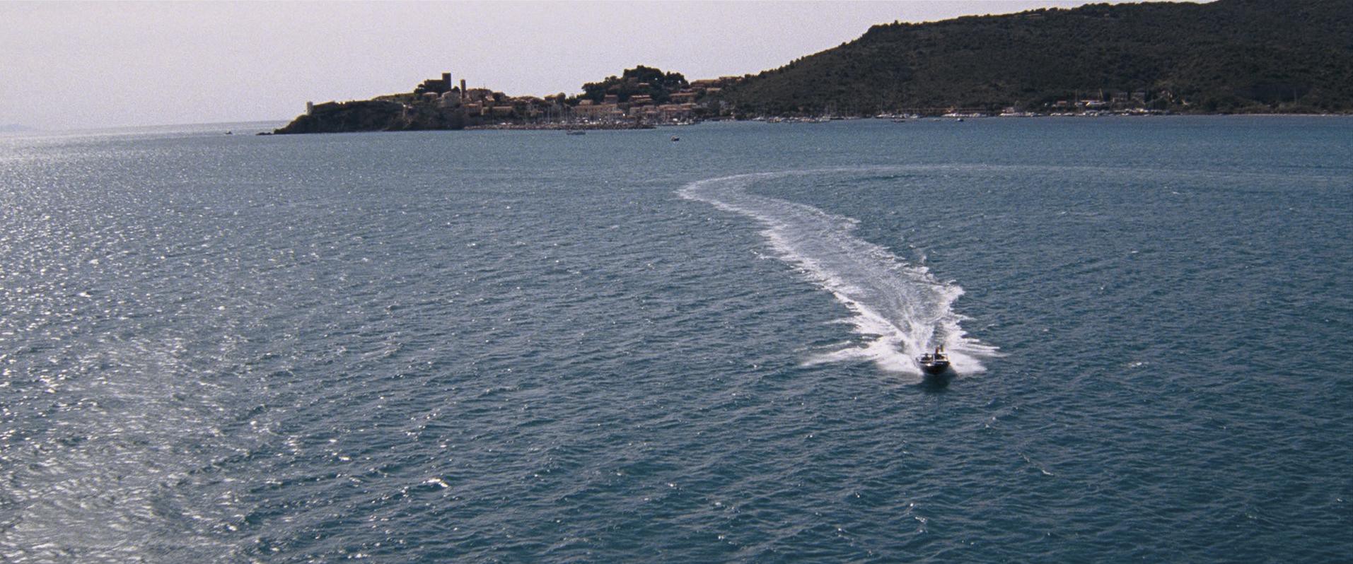 Quantum of Solace (2008) —  shot,  lighting