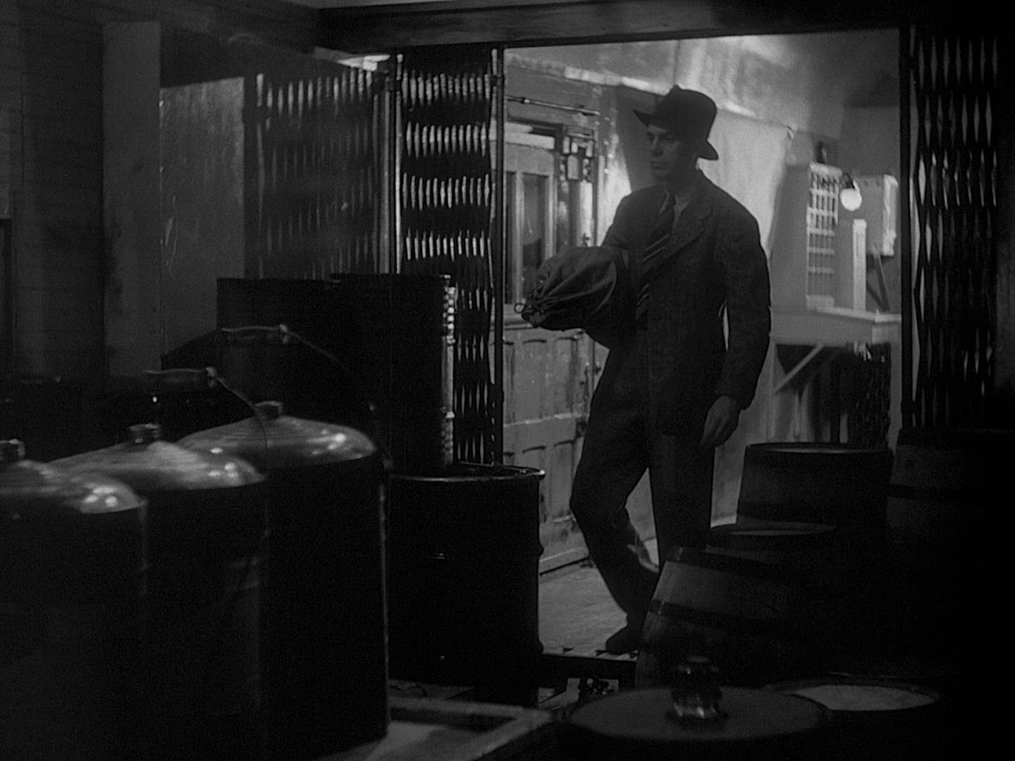49th Parallel (1941) —  shot,  lighting