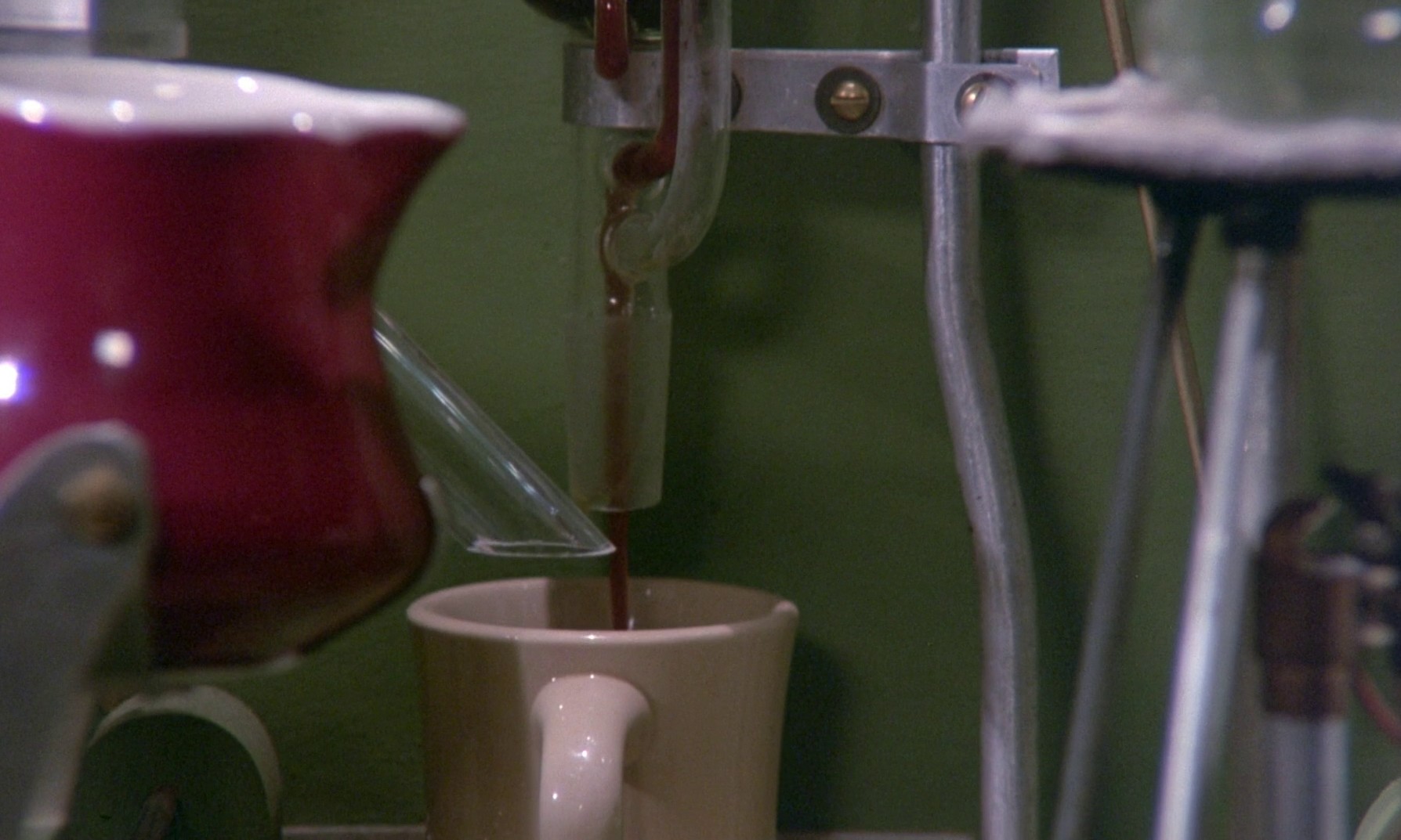 The Cat from Outer Space (1978) —  shot,  lighting