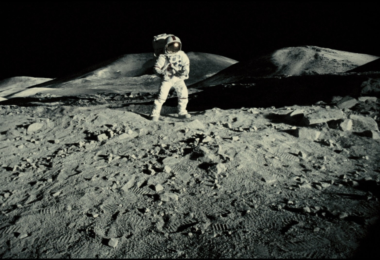 Apollo 18 (2011) —  shot,  lighting