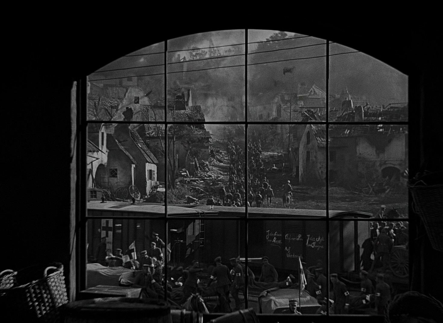 All Quiet on the Western Front (1930) —  shot,  lighting