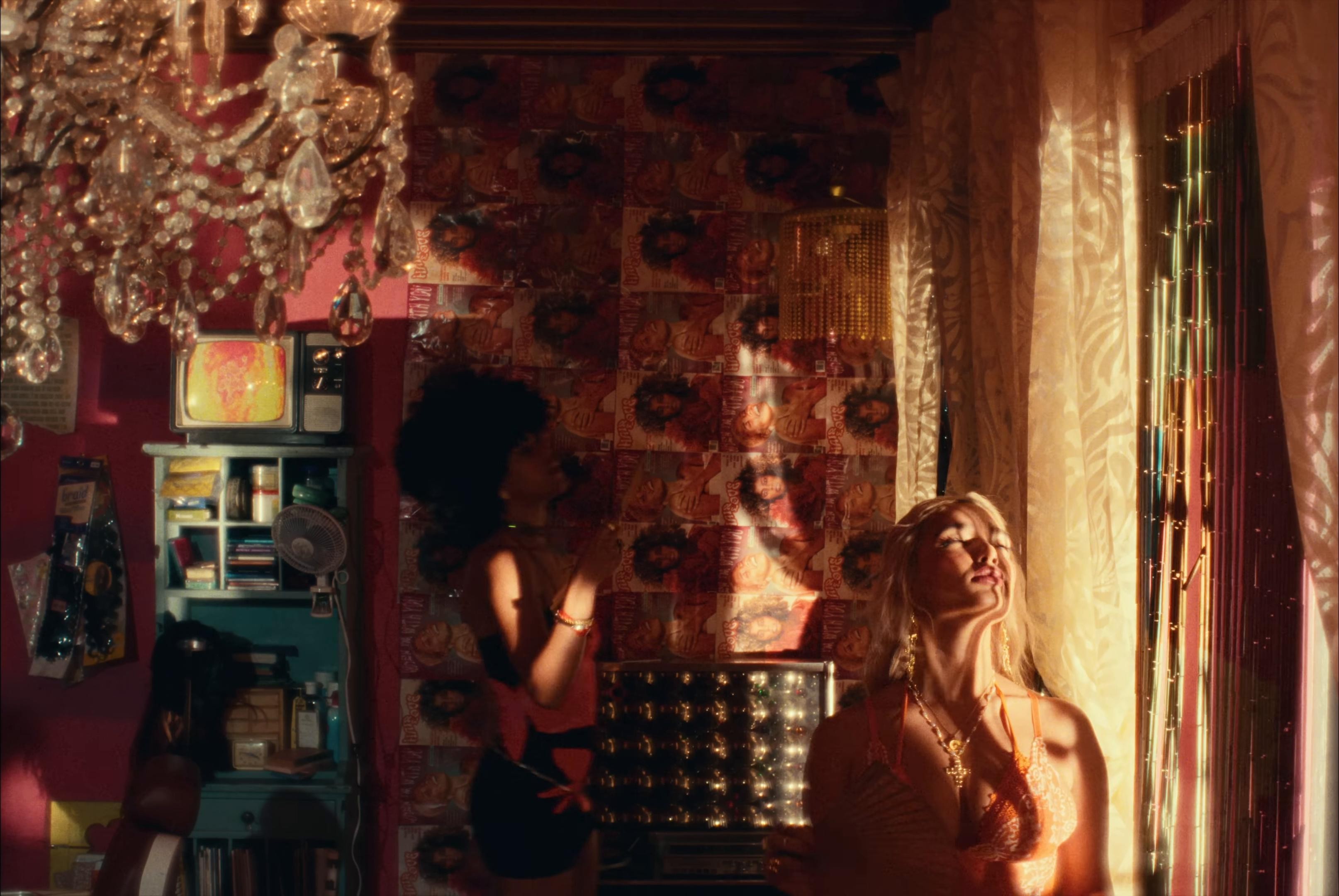 WHEN I'M WITH YOU (2025) —  shot,  lighting