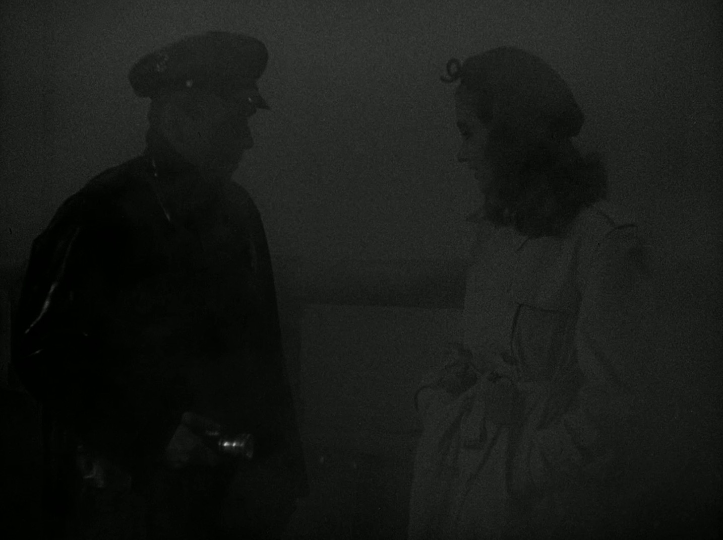 Escape in the Fog (1945) —  shot,  lighting