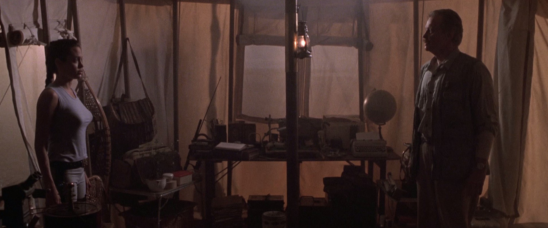 Lara Croft: Tomb Raider (2001) —  shot,  lighting