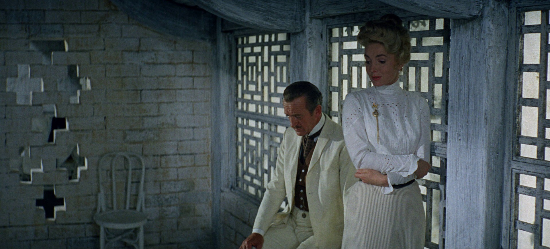55 Days at Peking (1963) —  shot,  lighting