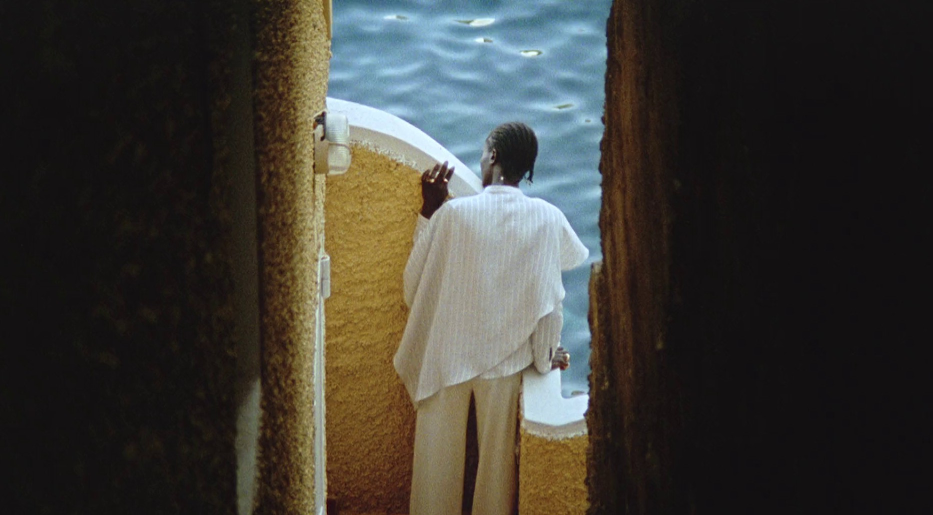 Benjamin Benmoyal SS22 (2021) —  shot,  lighting