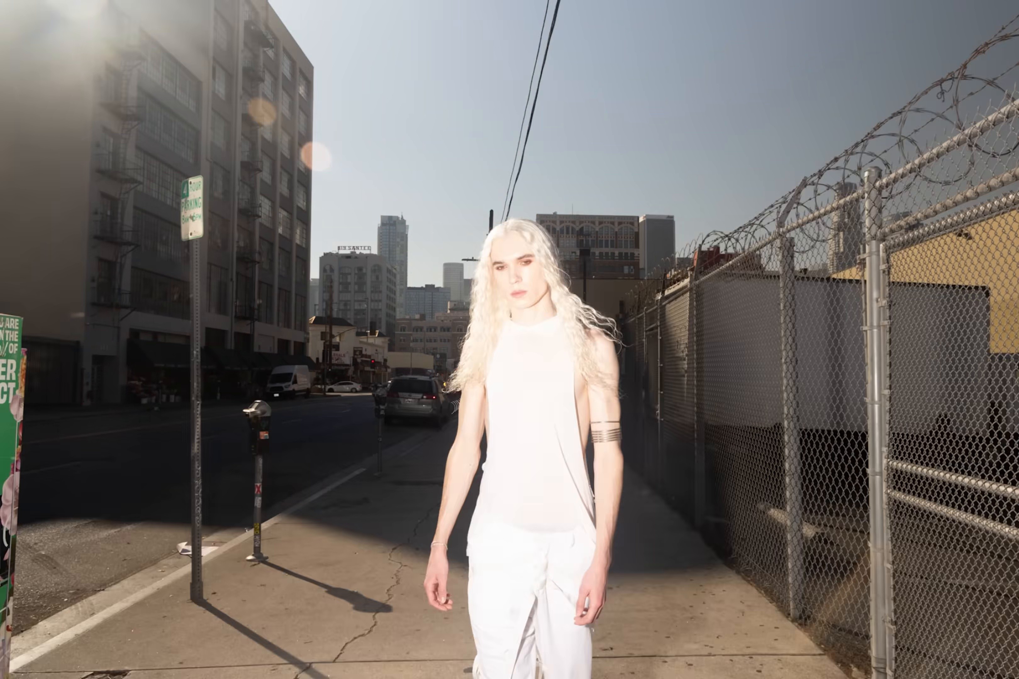 flash (2025) —  shot,  lighting