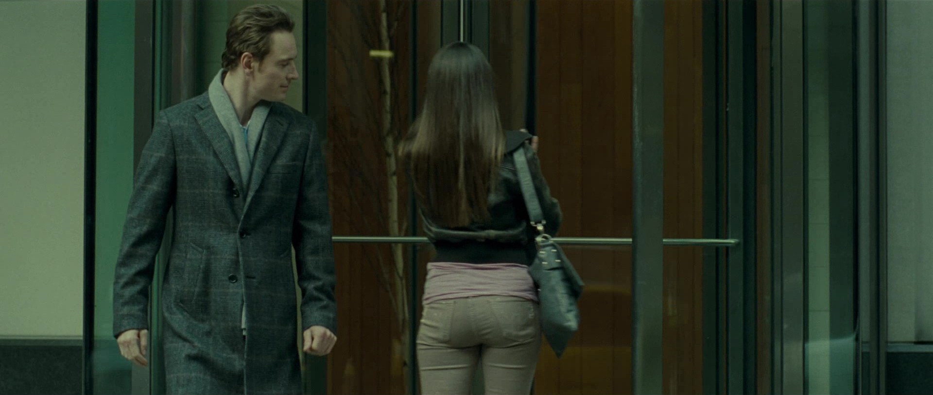 Shame (2011) —  shot,  lighting