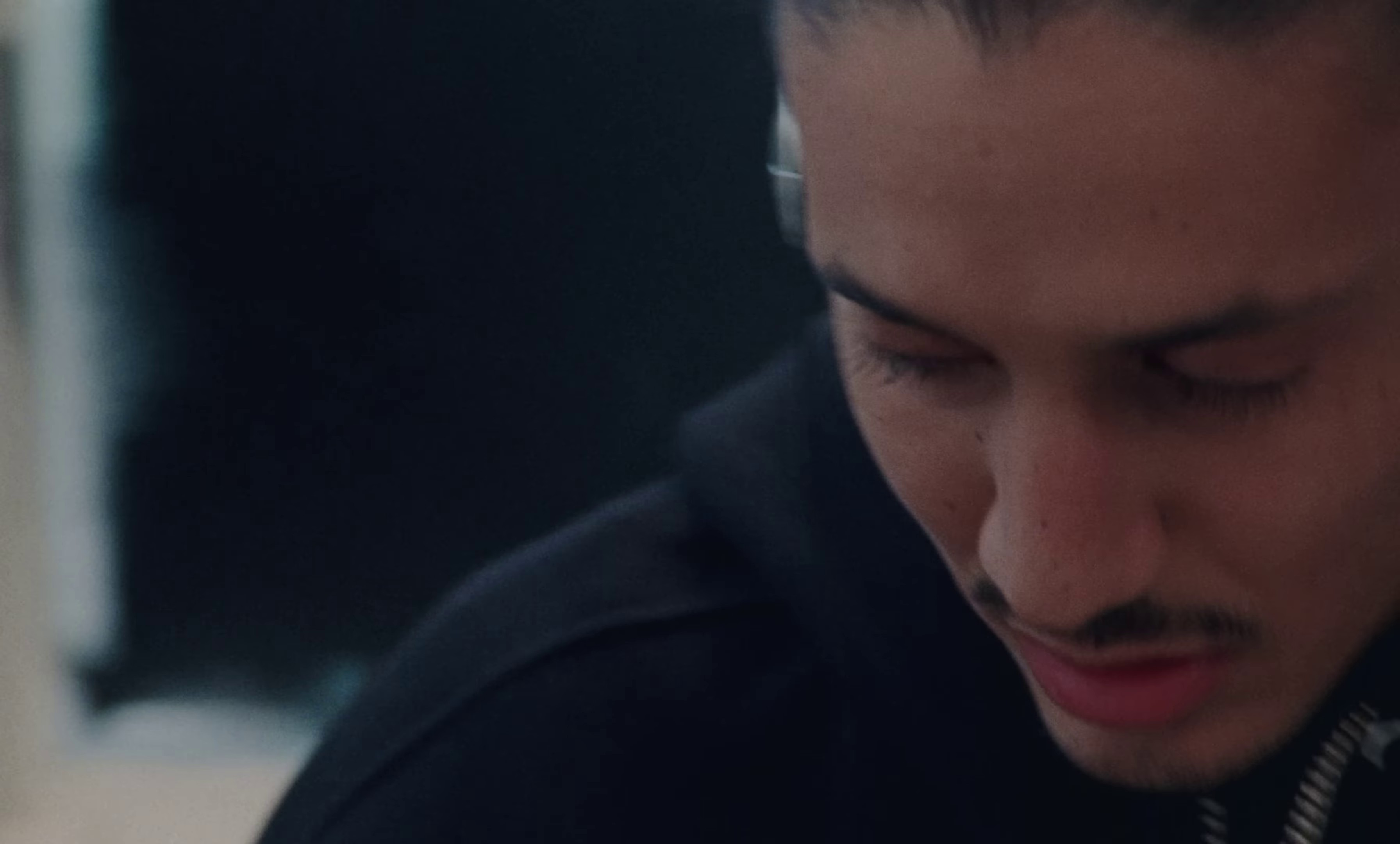 Agoraphobe (2024) —  shot,  lighting