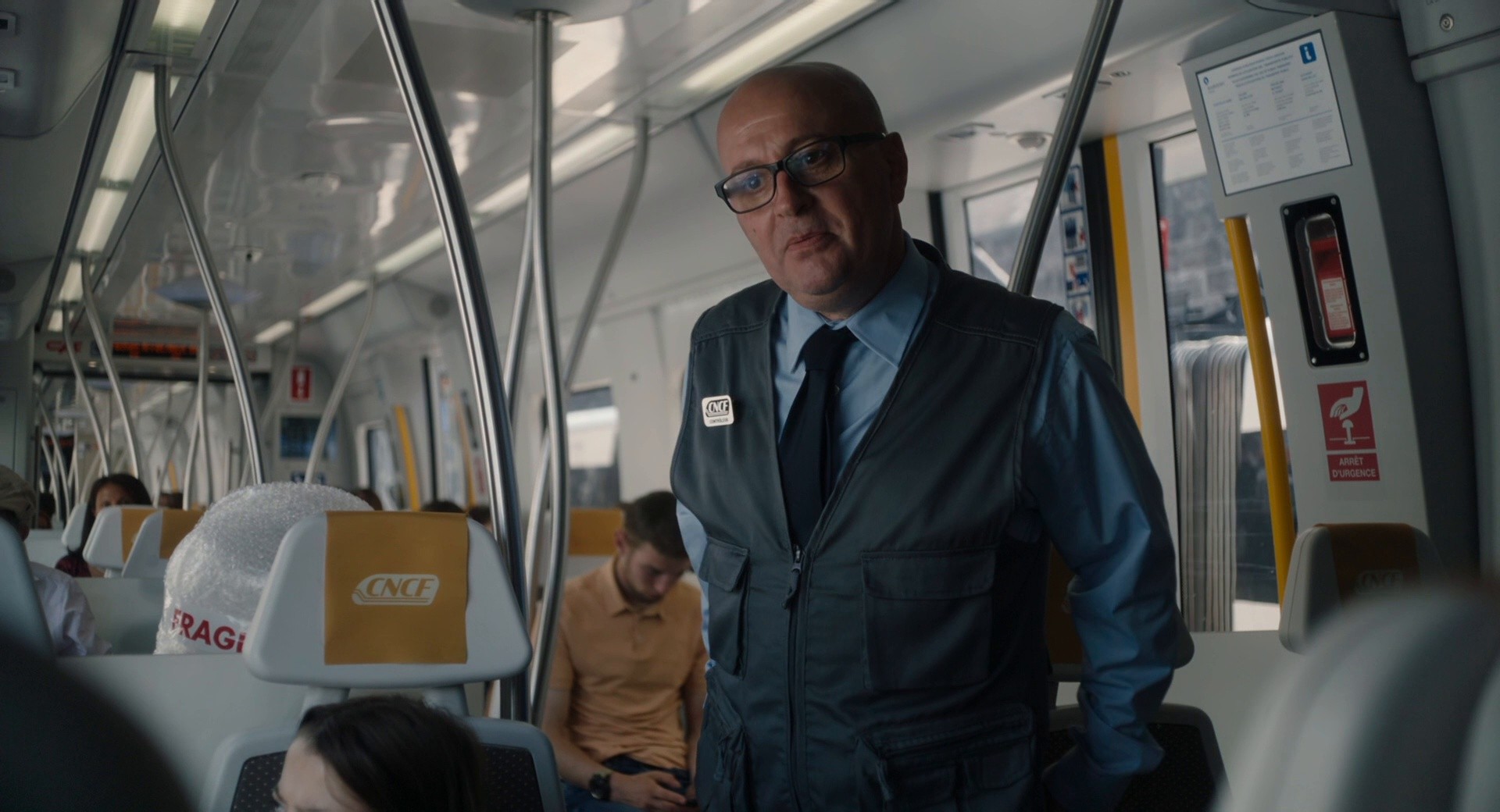 20,000 Species of Bees (2023) —  shot,  lighting