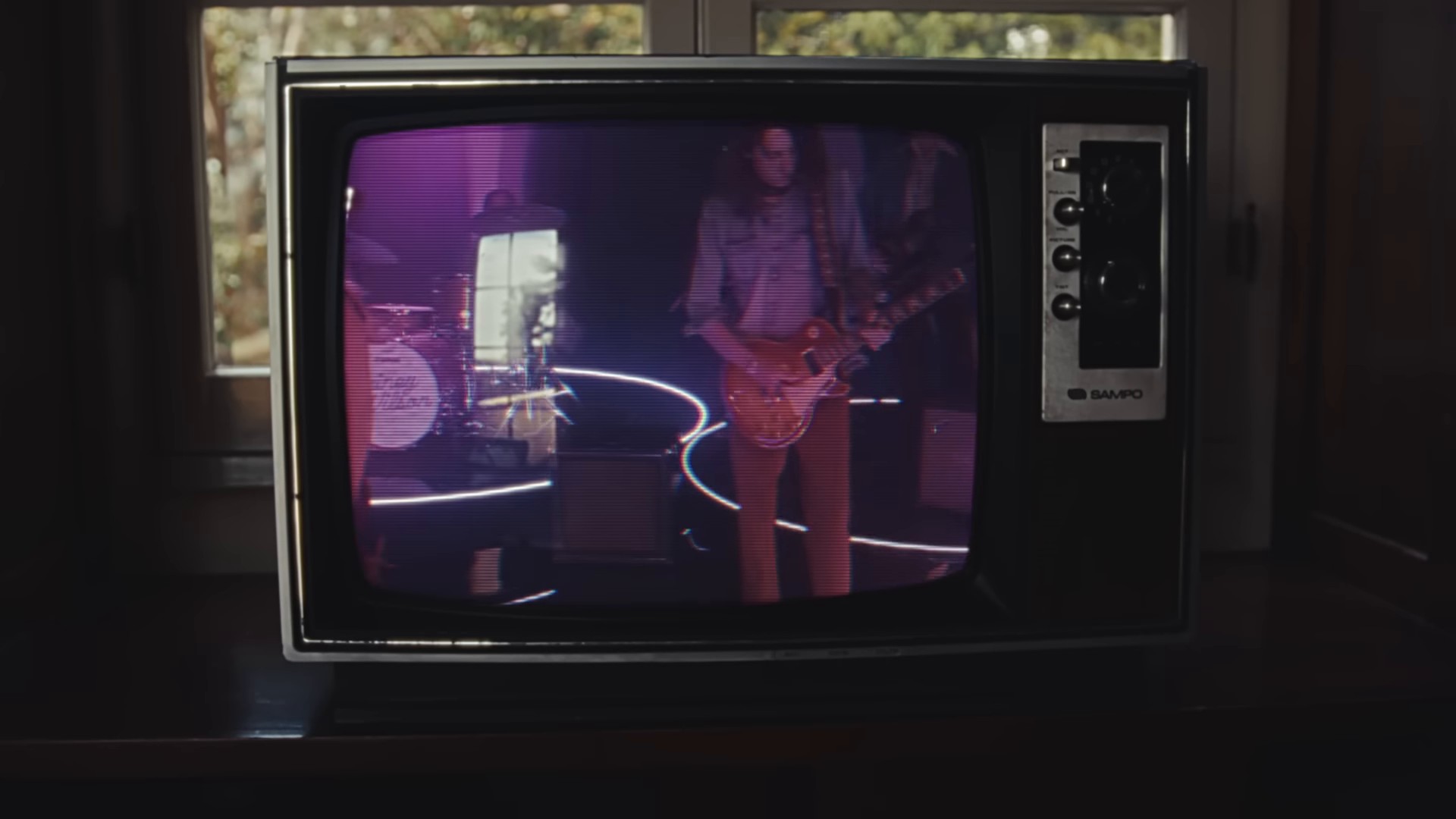 Hang Tight Honey (2024) —  shot,  lighting