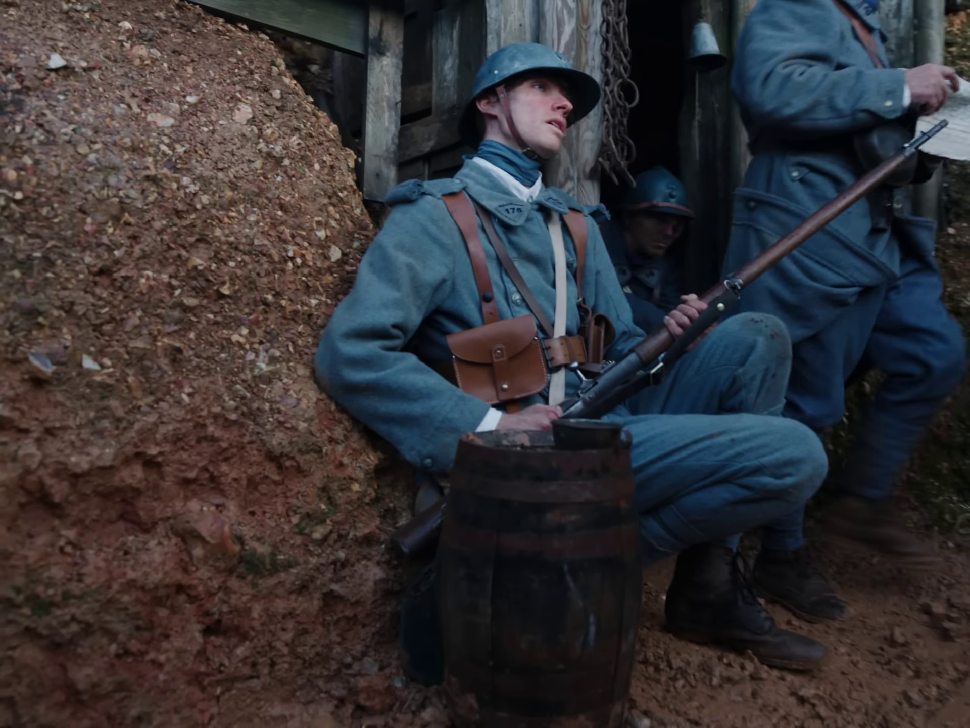 Les oiseaux  (2022) —  shot,  lighting