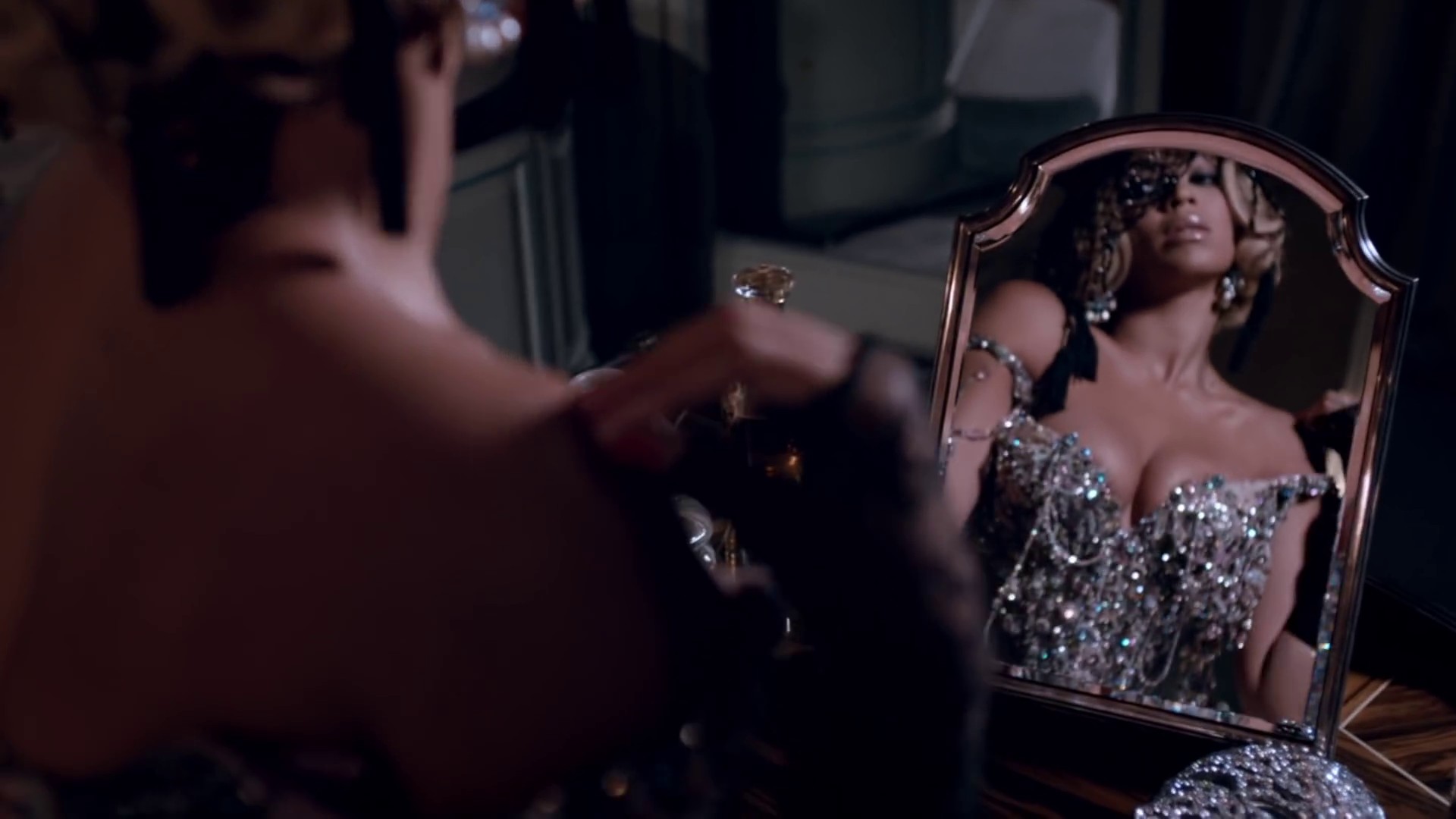 Partition (2021) —  shot,  lighting