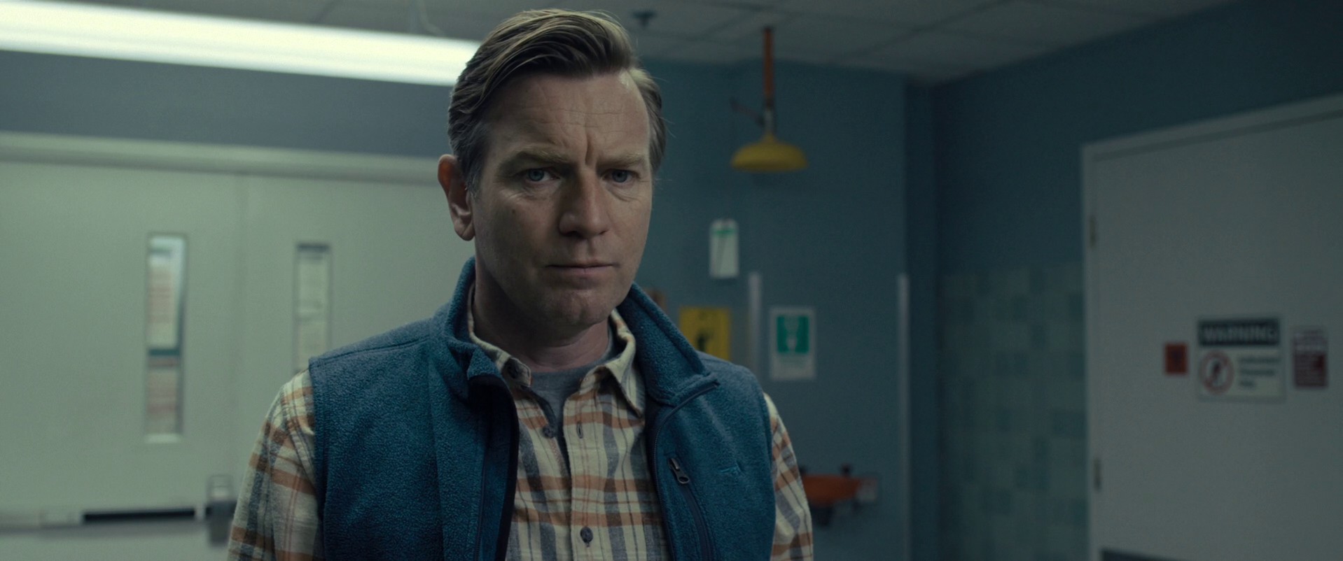 Raymond & Ray (2022) —  shot,  lighting