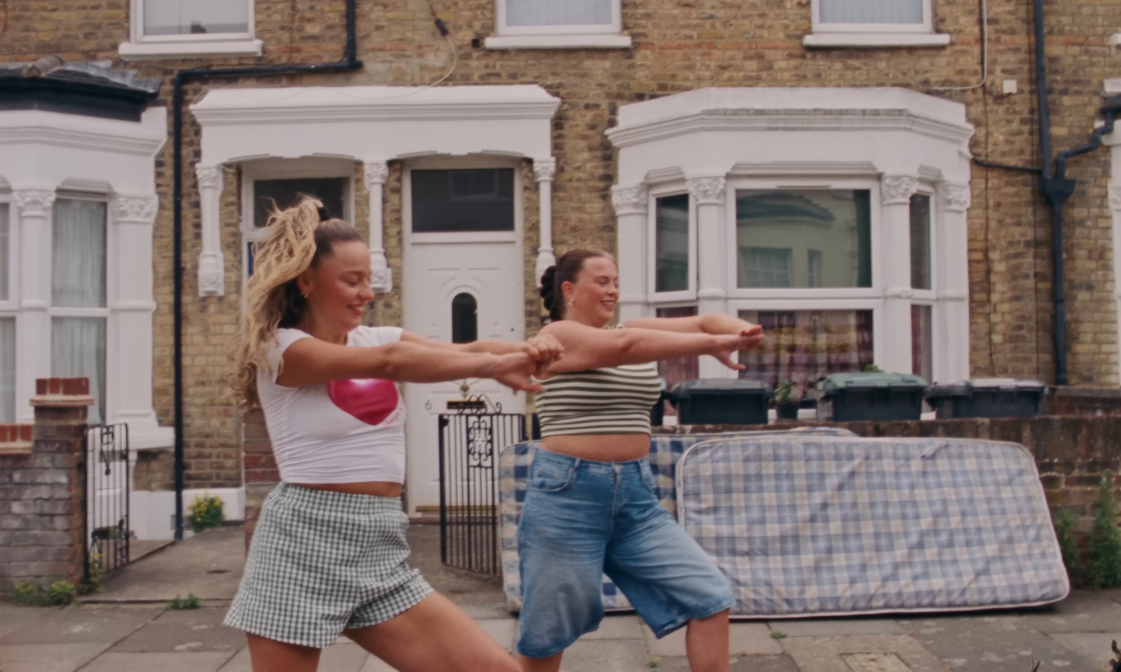 The Sofa (2025) —  shot,  lighting