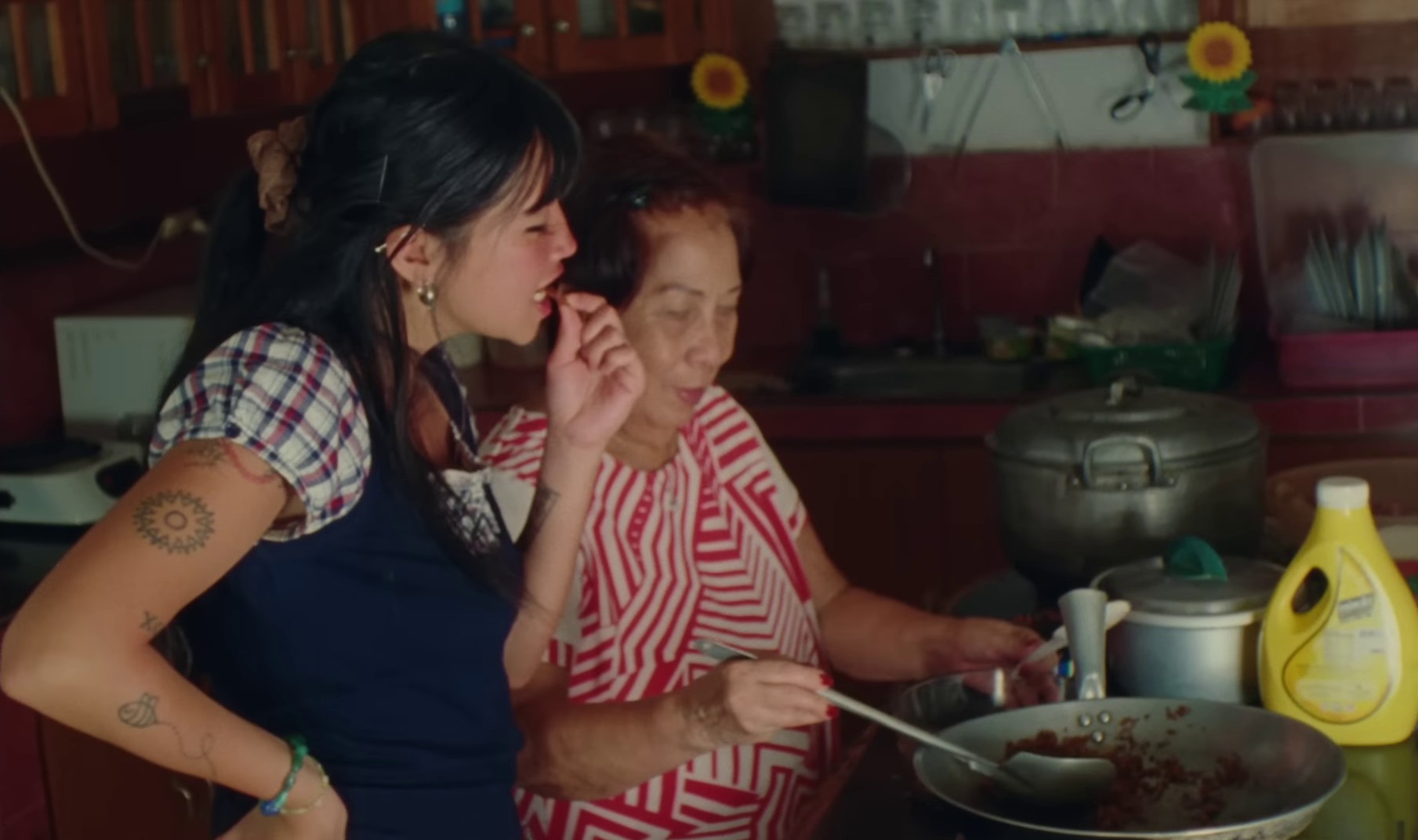 Glue Song (2023) —  shot,  lighting