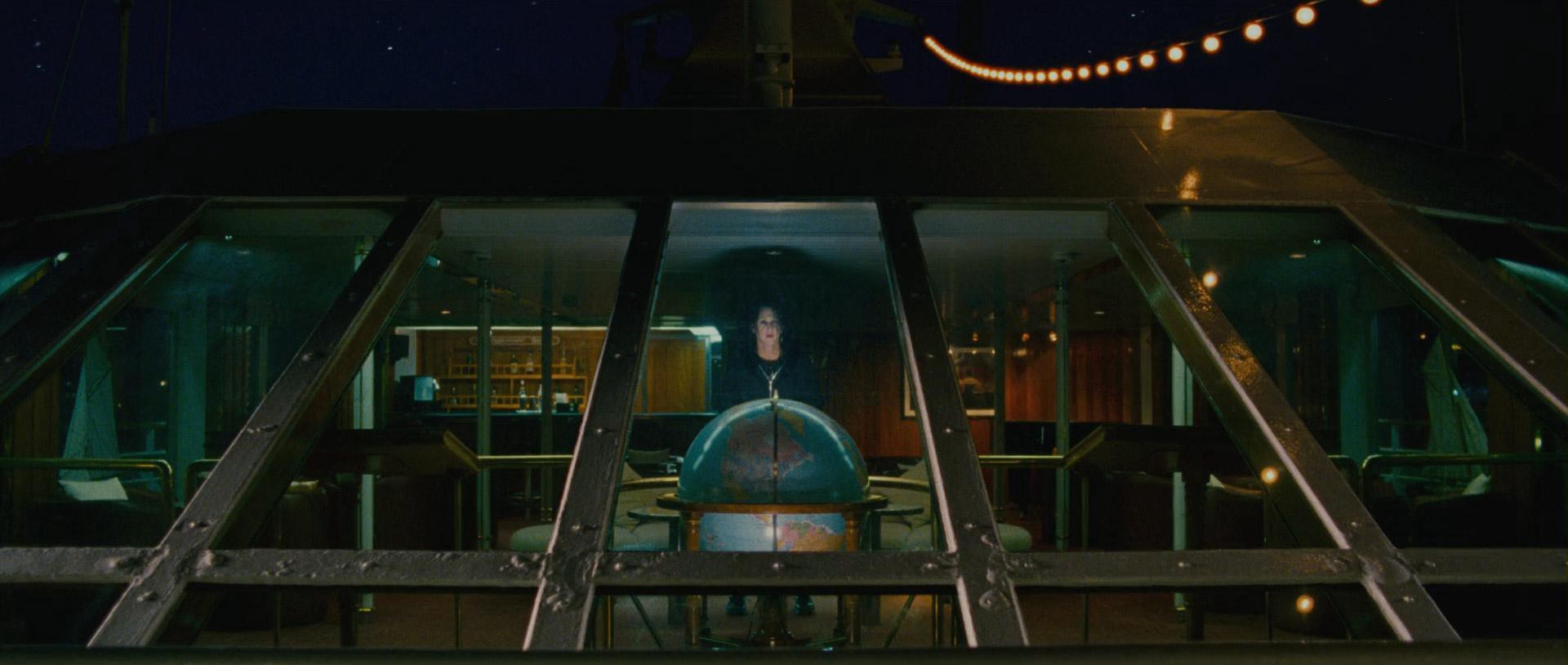 This Must Be the Place (2011) —  shot,  lighting