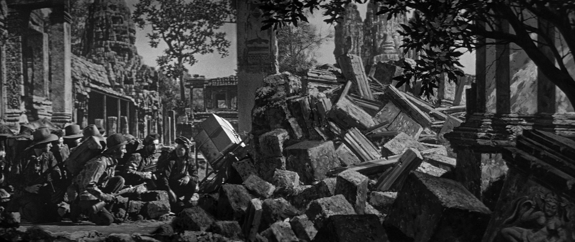 China Gate (1957) —  shot,  lighting