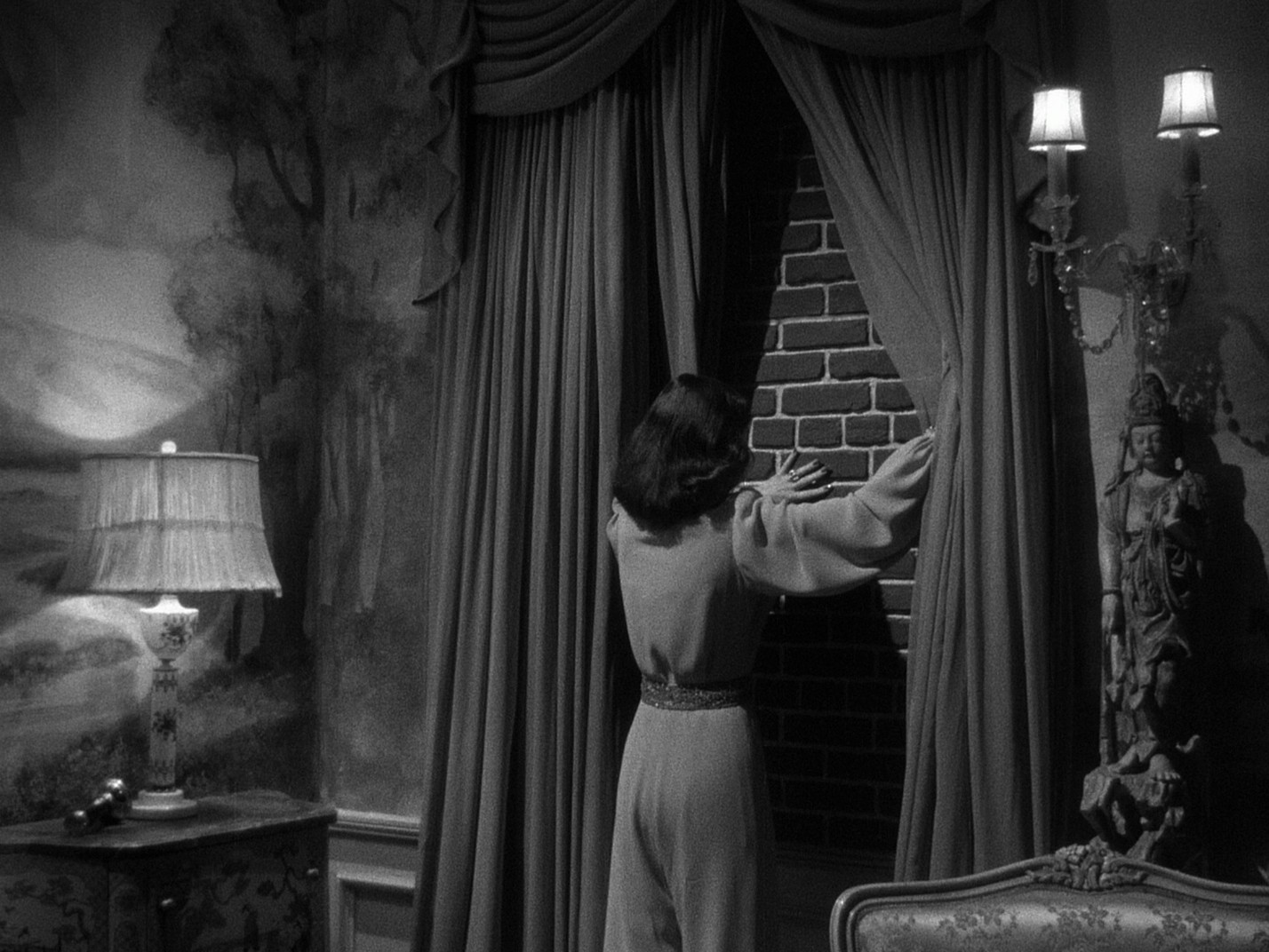 Secret Beyond the Door... (1947) —  shot,  lighting