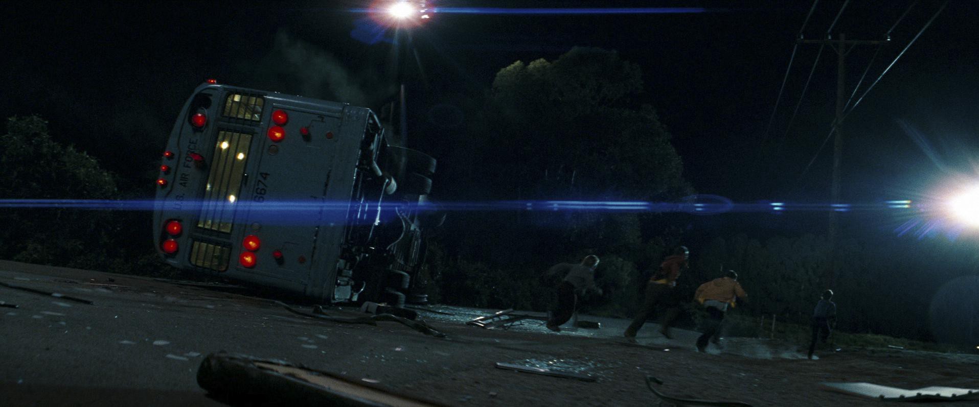 Super 8 (2011) —  shot,  lighting