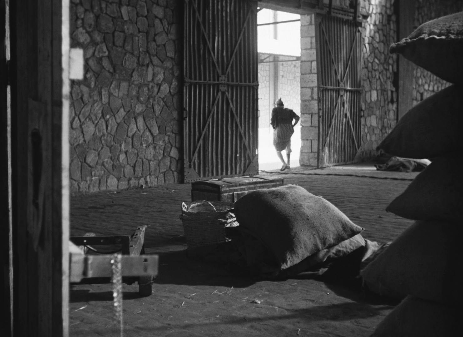 Cairo Station (1962) —  shot,  lighting