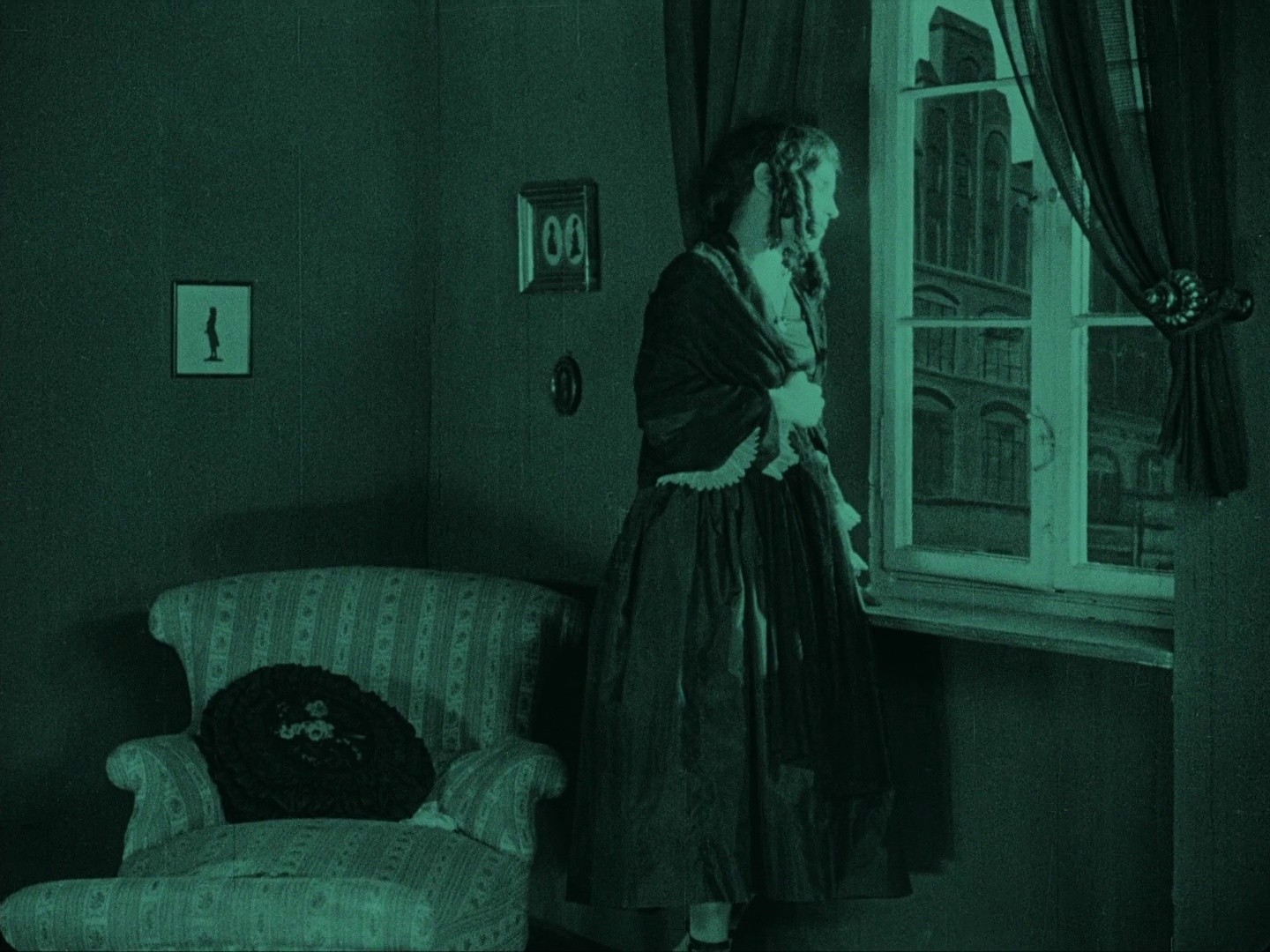 Nosferatu: A Symphony of Horror (1922) —  shot,  lighting