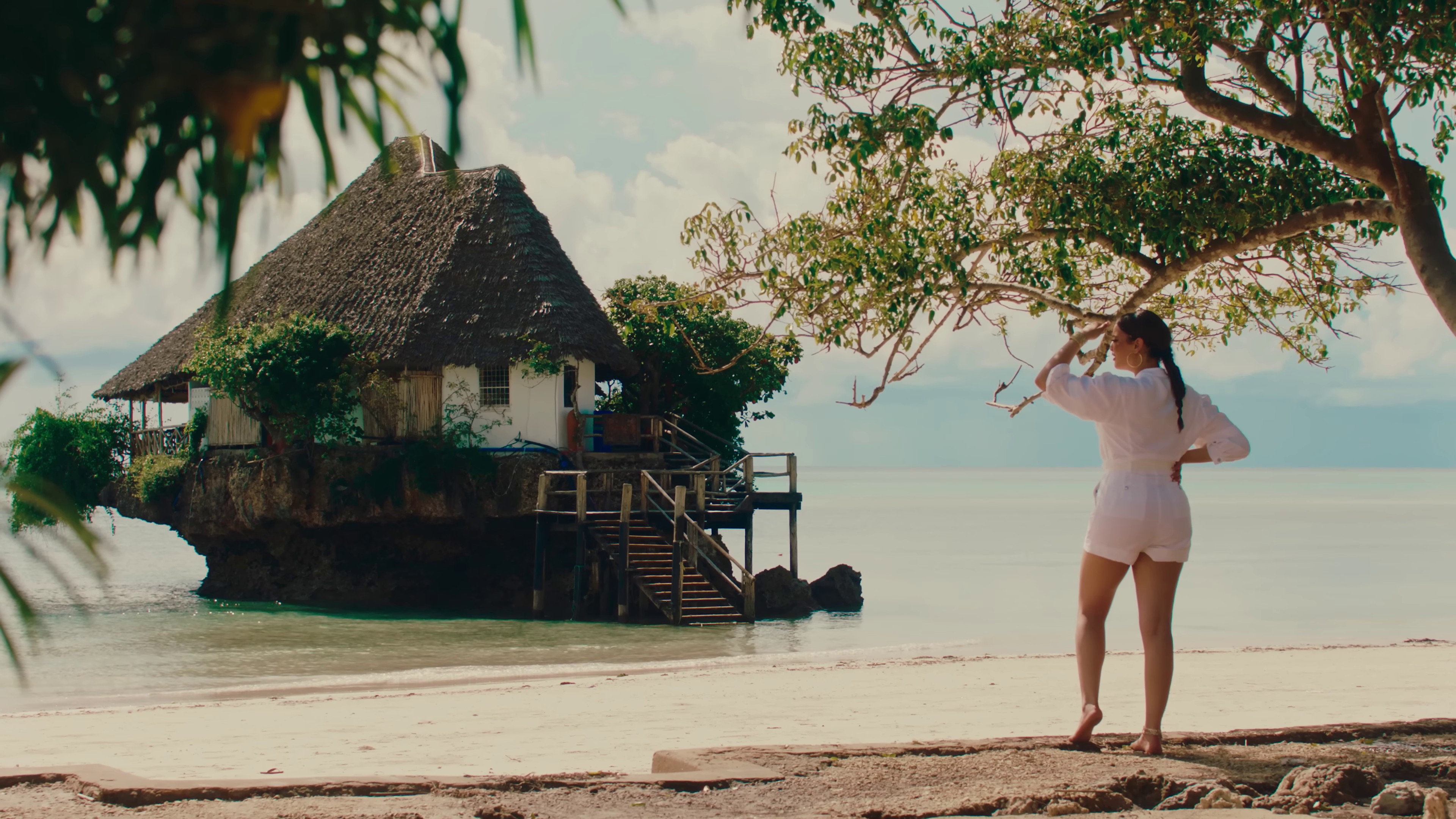 Pourquoi pas  (2022) —  shot,  lighting