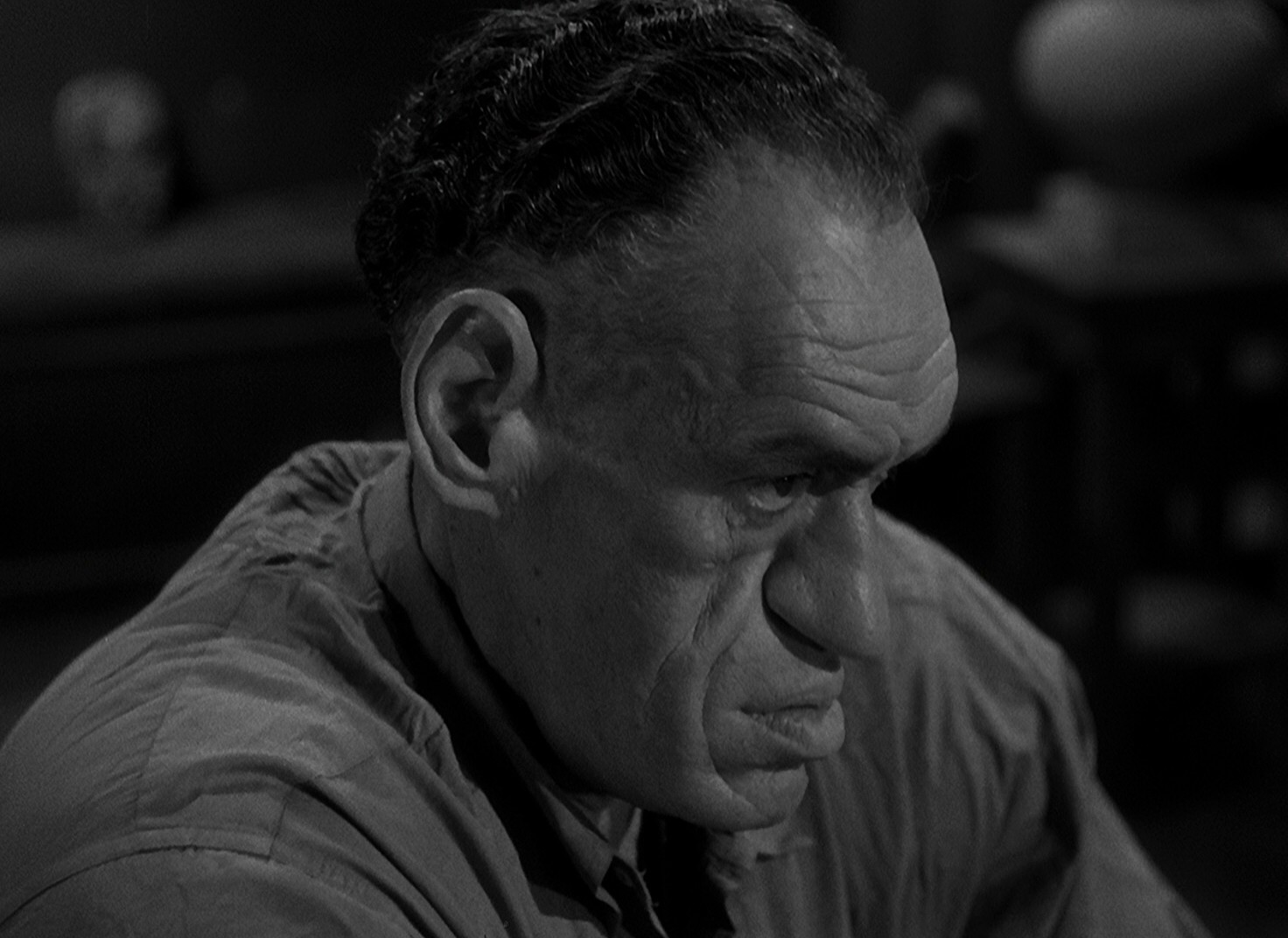 Joan Medford Is Missing (1946) —  shot,  lighting