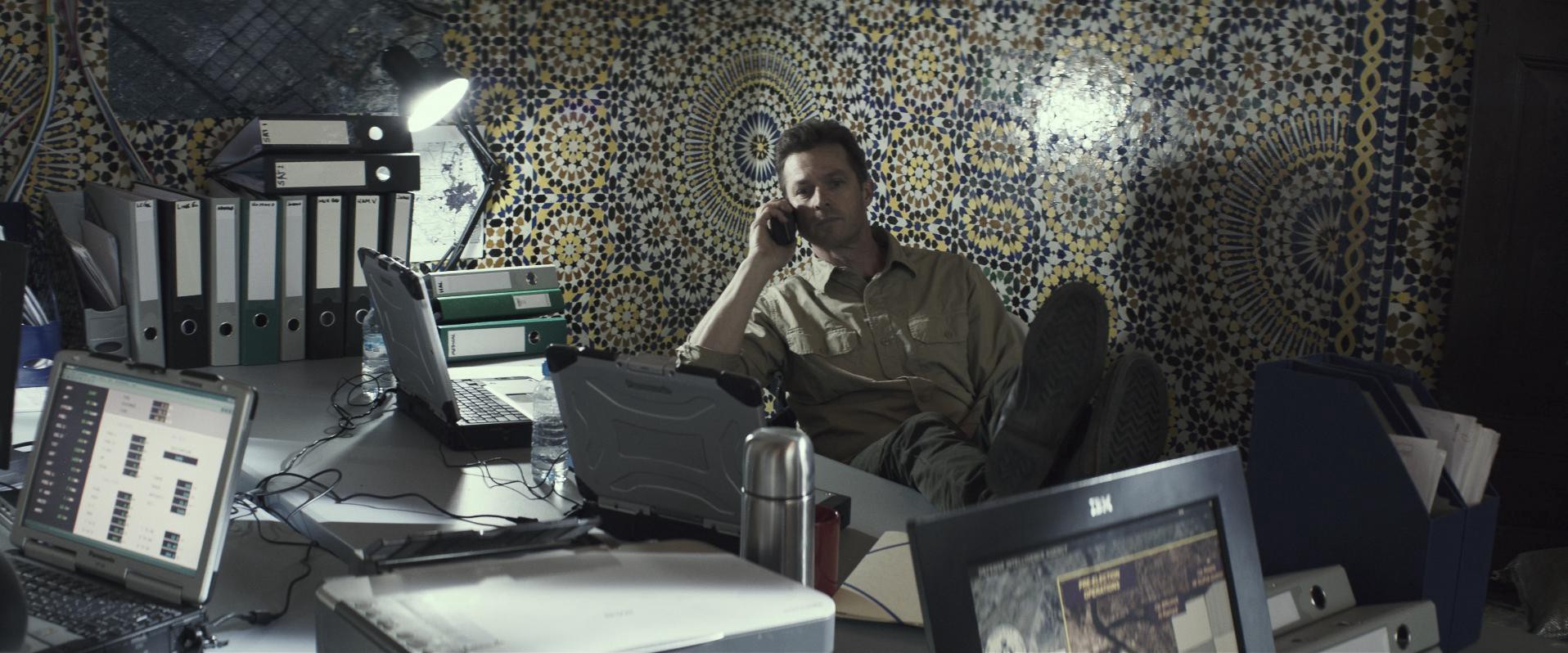 American Sniper (2014) —  shot,  lighting