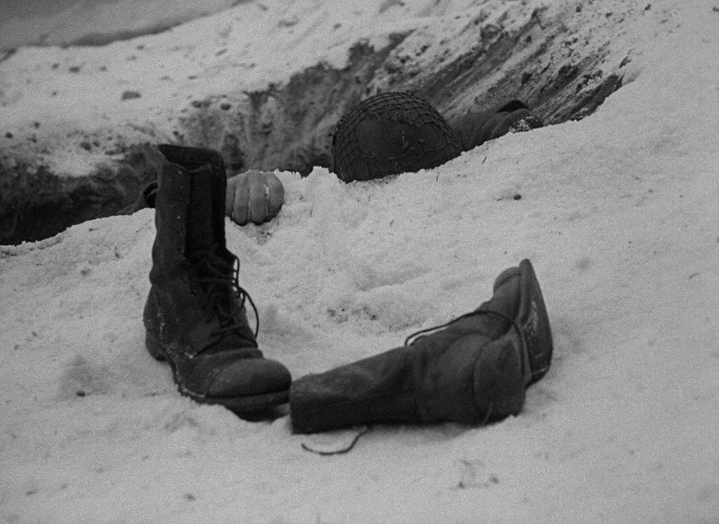Battleground (1949) —  shot,  lighting