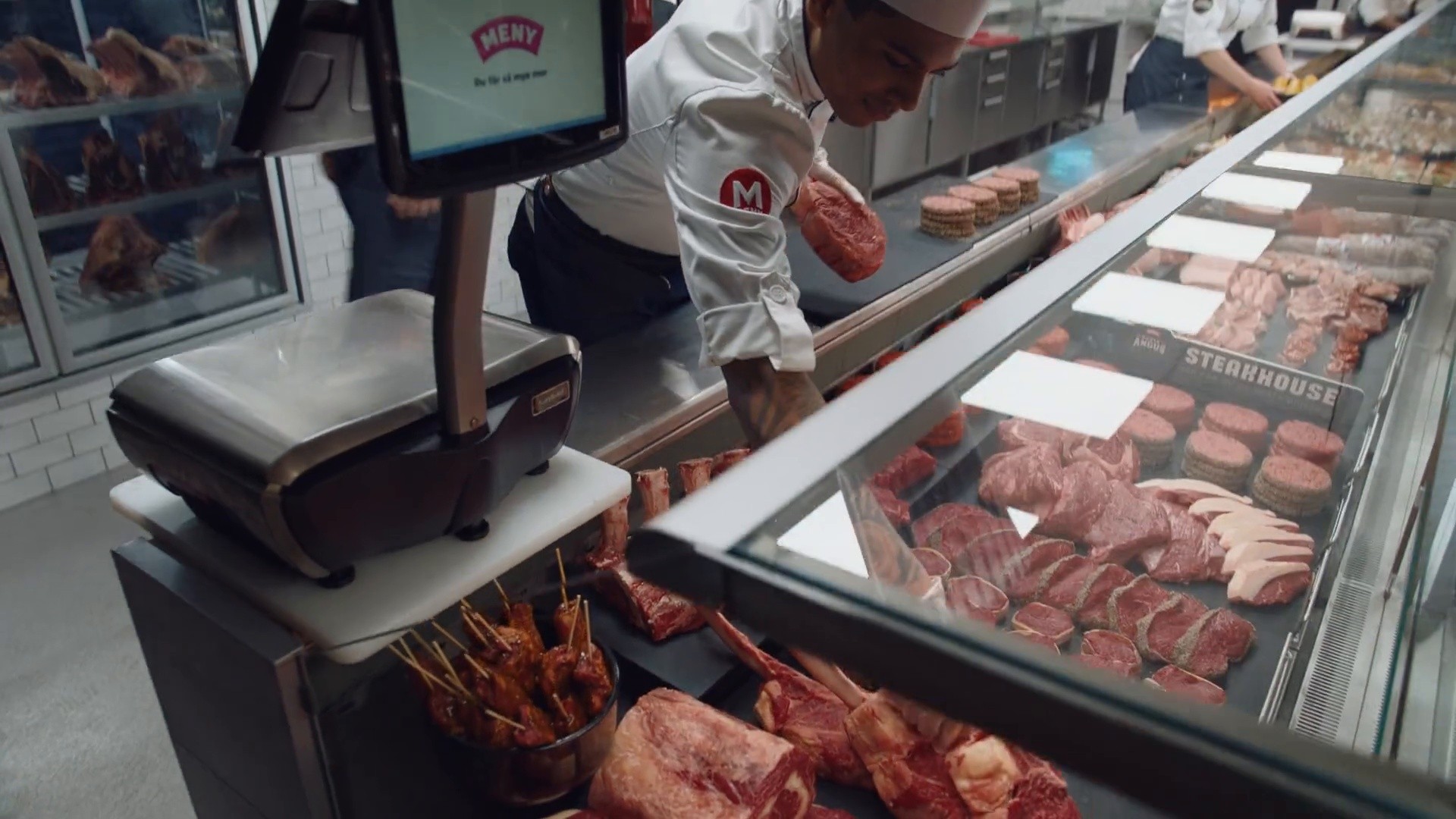 meny_30s_biff_endelig_helg_web_mst_v001 (2021) —  shot,  lighting