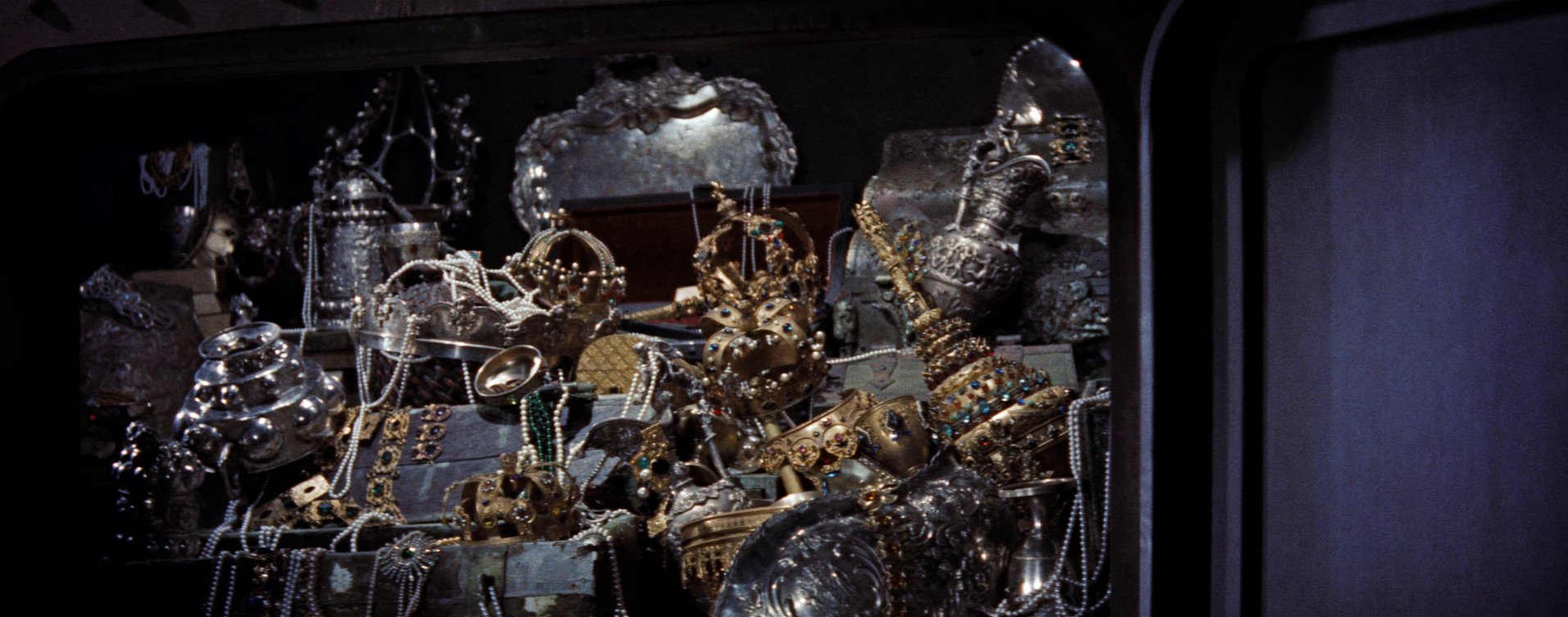 20,000 Leagues Under the Sea (1954) —  shot,  lighting