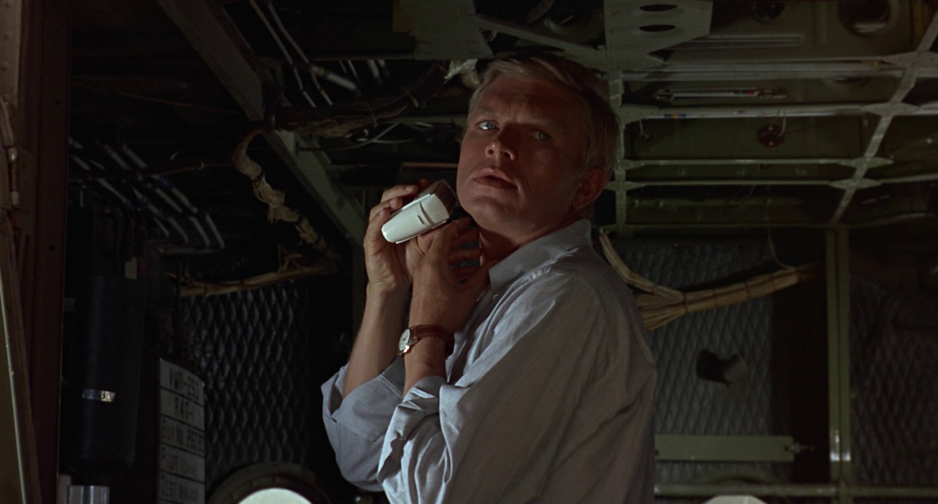 The Flight of the Phoenix (1965) —  shot,  lighting