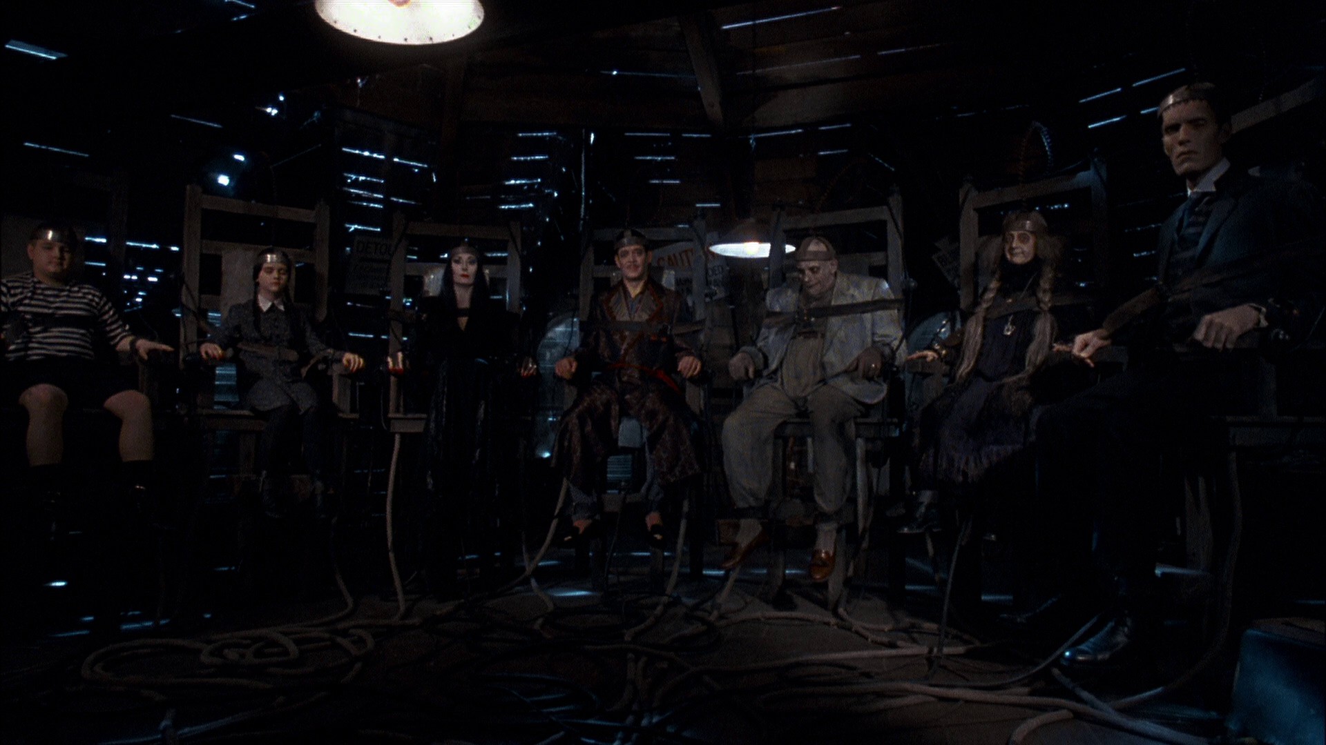 Addams Family Values (1993) —  shot,  lighting