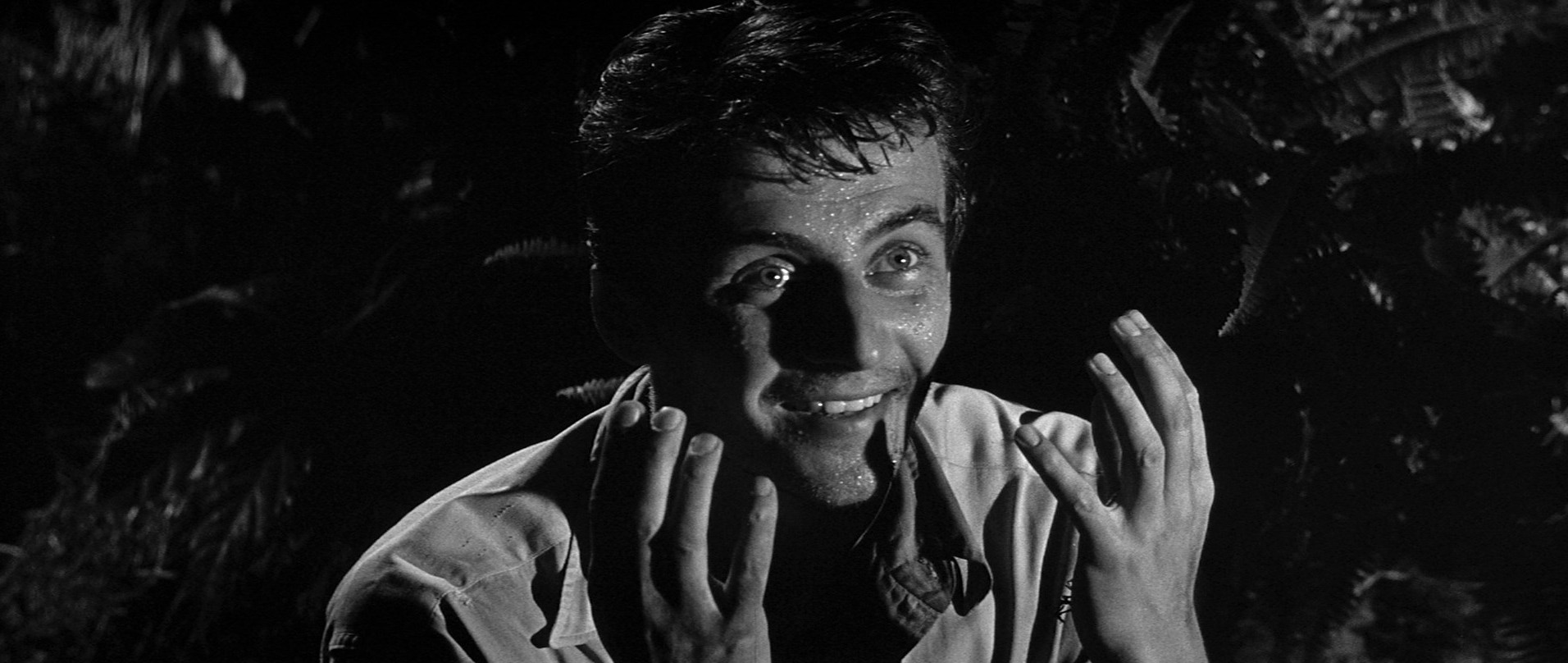 China Gate (1957) —  shot,  lighting