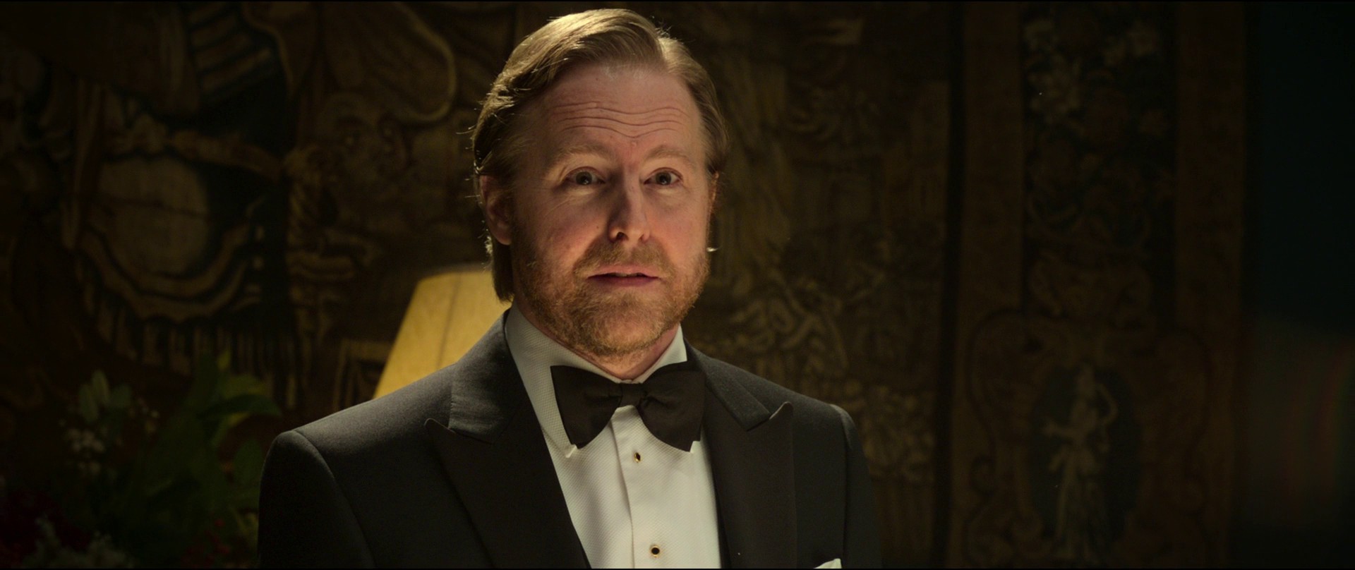 The Gentlemen (2019) —  shot,  lighting