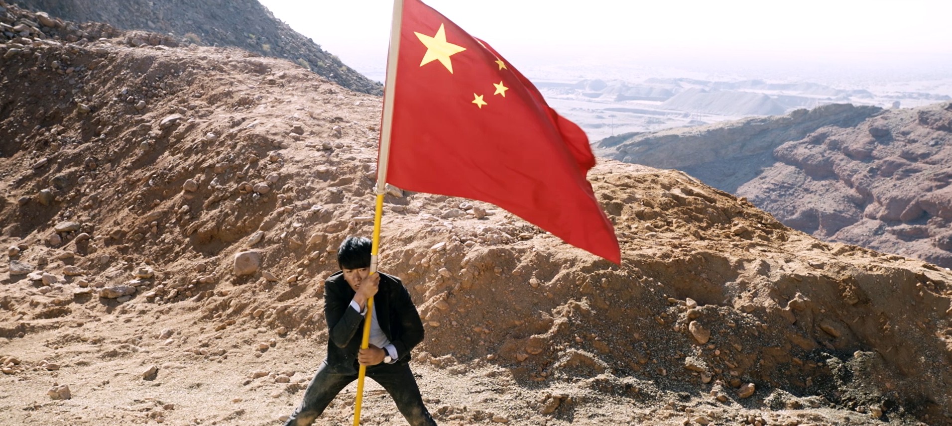 China Salesman (2017) —  shot,  lighting