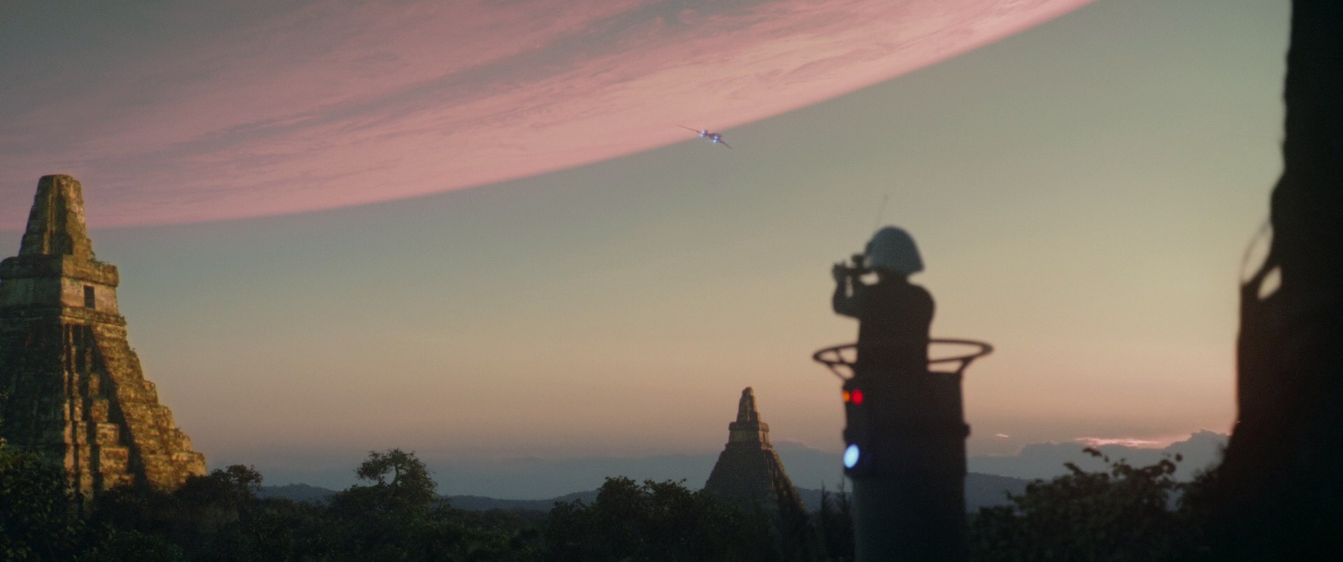 Rogue One: A Star Wars Story (2016) —  shot,  lighting