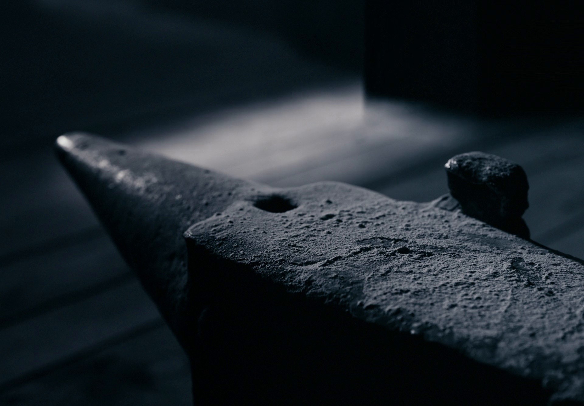 TONAL - FUTURE OF FITNESS (2024) —  shot,  lighting